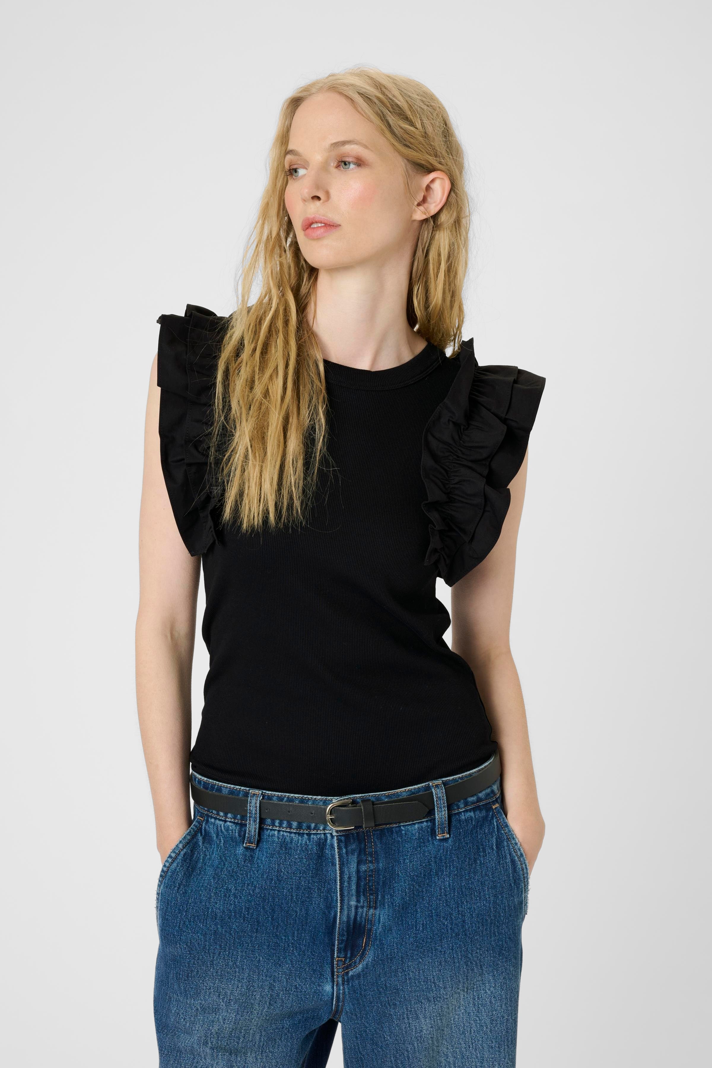 OdaKB T-shirt LOOKBOOK FRONT 10104930-194008