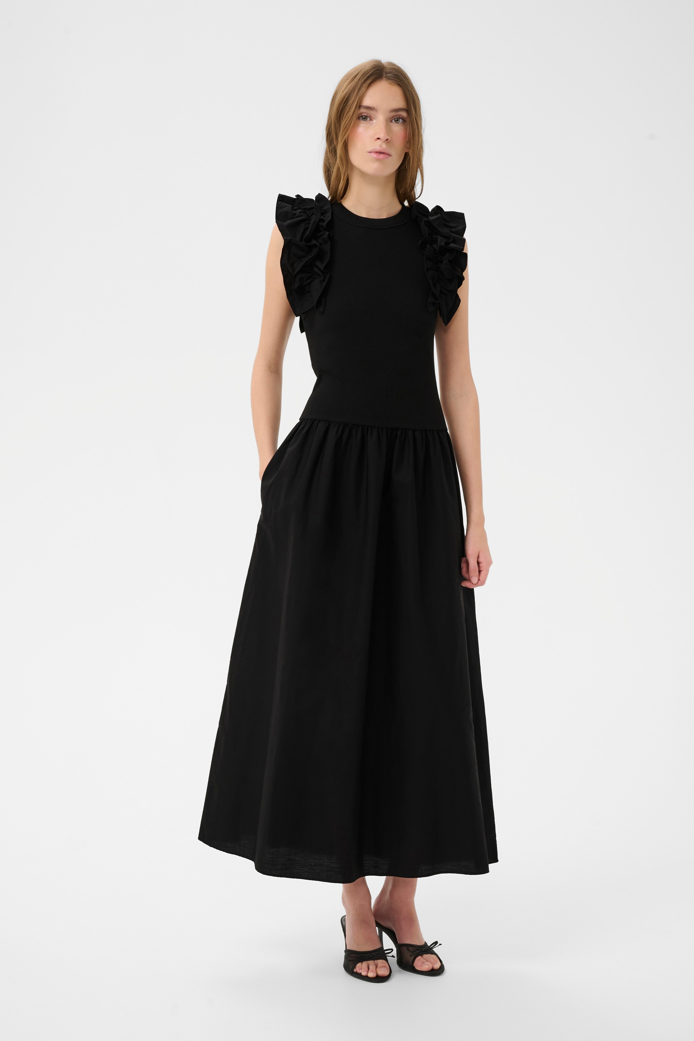 OdaKB Dress LOOKBOOK FRONT 10104929-194008