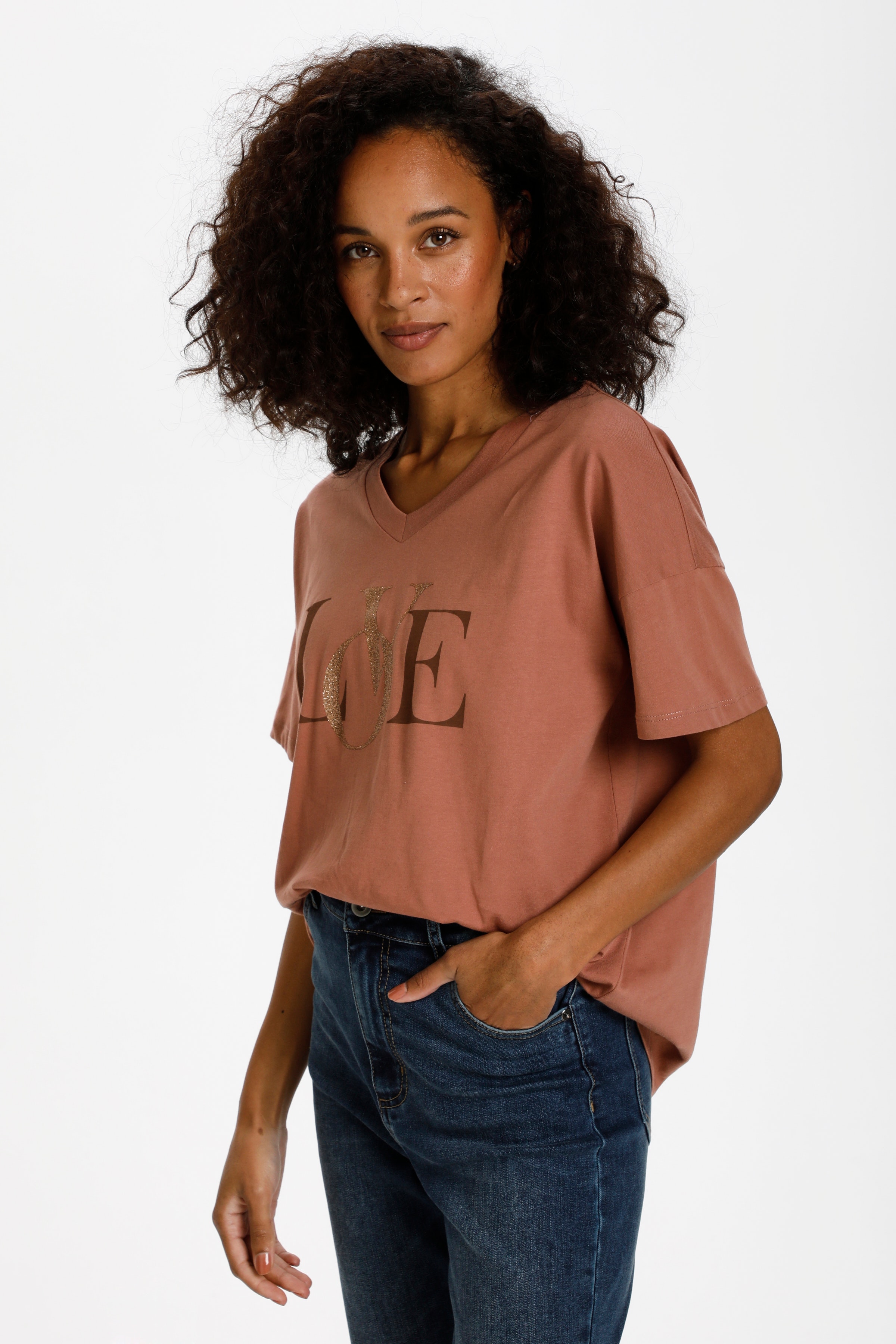 KAlara T-shirt LOOKBOOK FRONT 10505613-181235