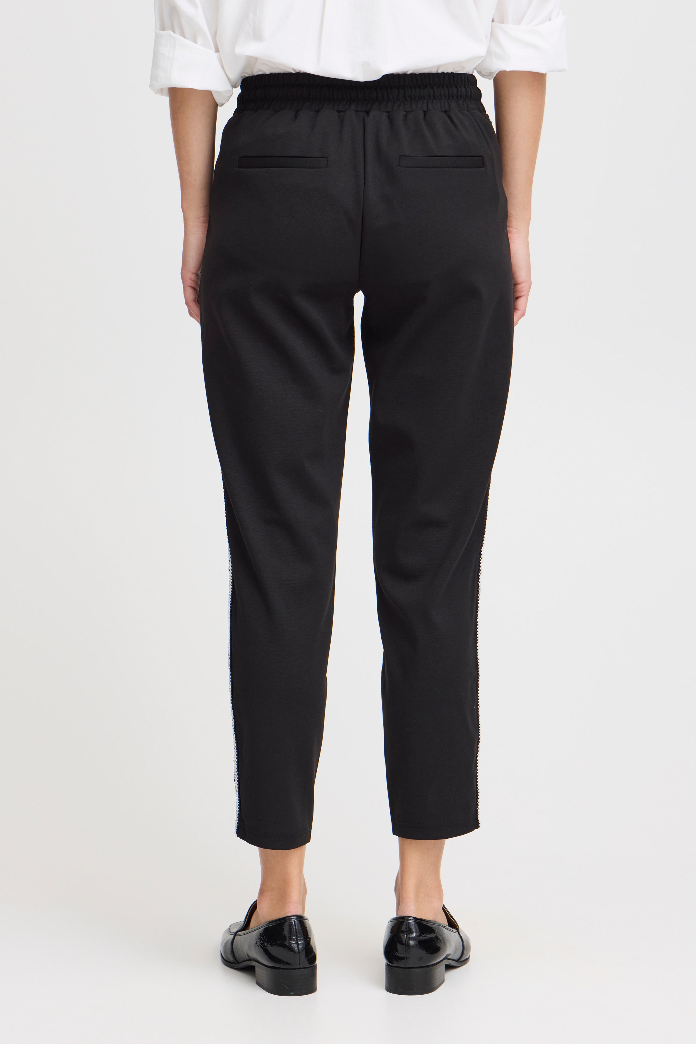 BYRIZETTA Hose LOOKBOOK BACK 20815993-200451