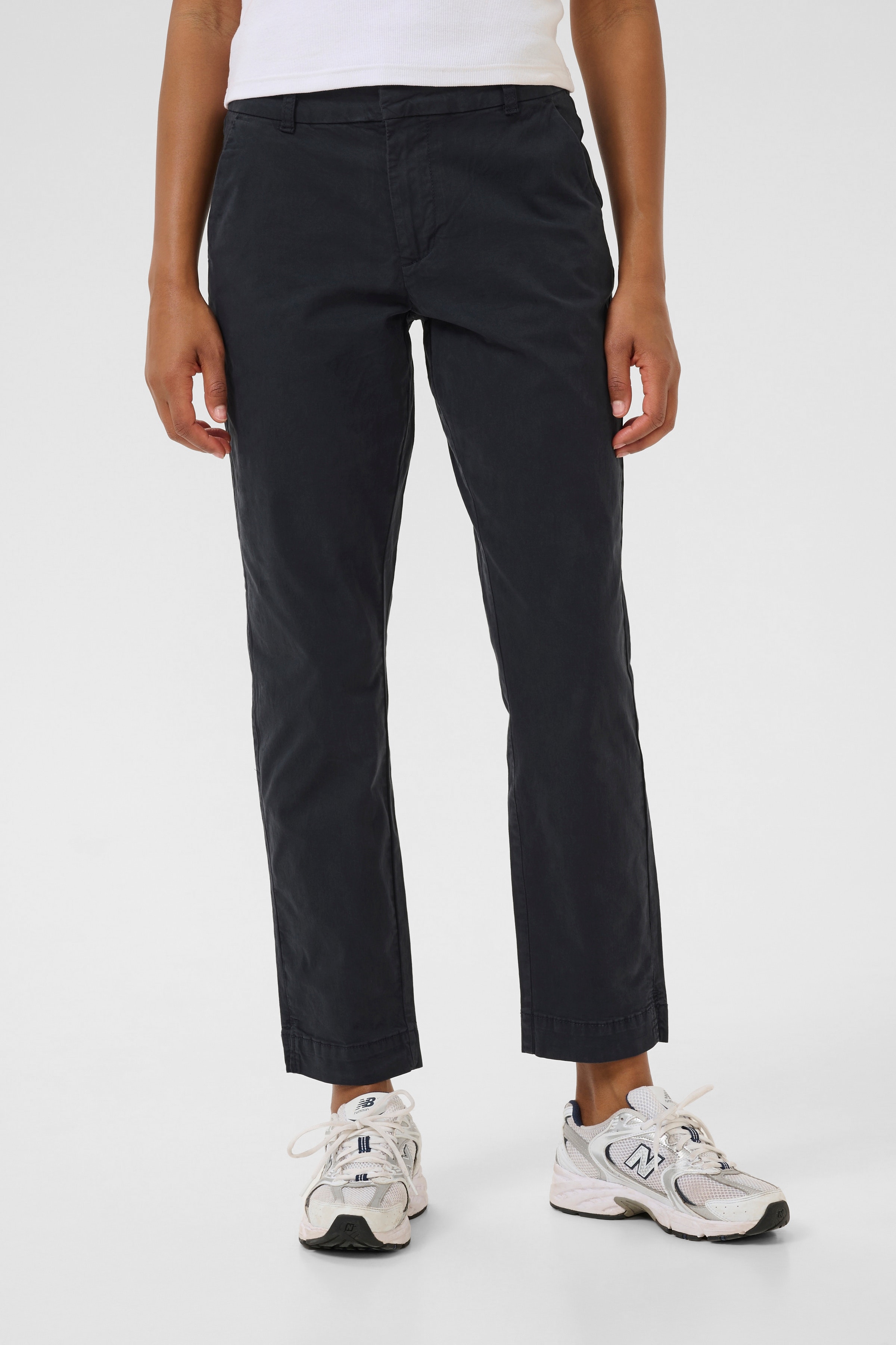 KAmette Trousers LOOKBOOK FRONT 10506121-194020