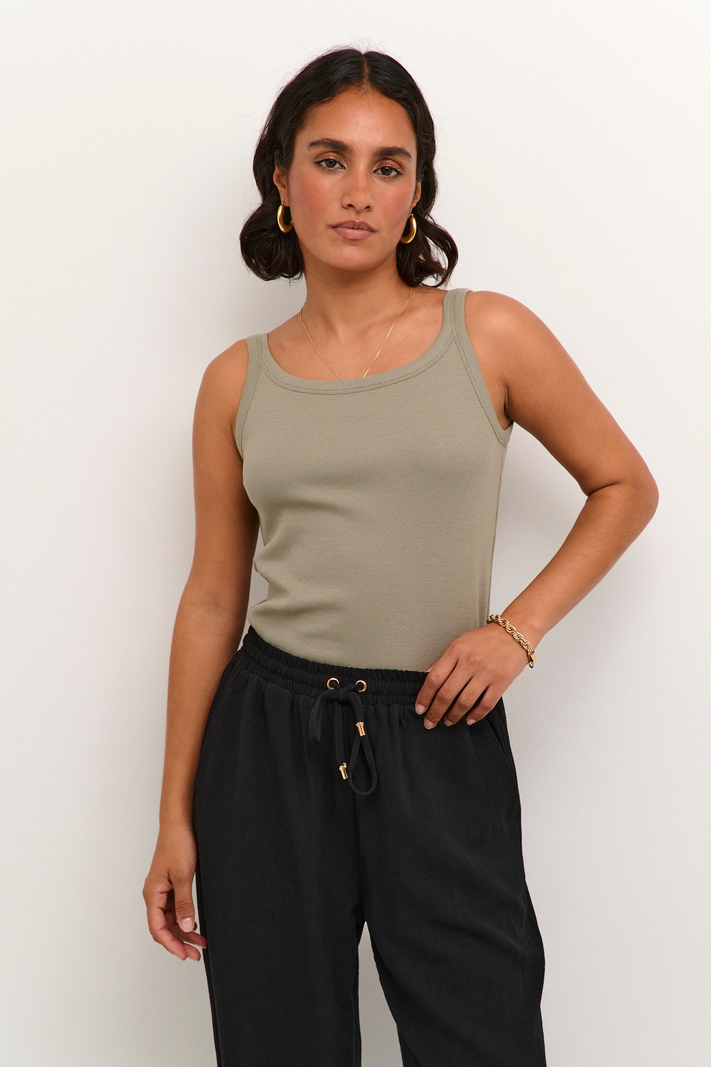 KAcarna Top LOOKBOOK FRONT 10507348-170613