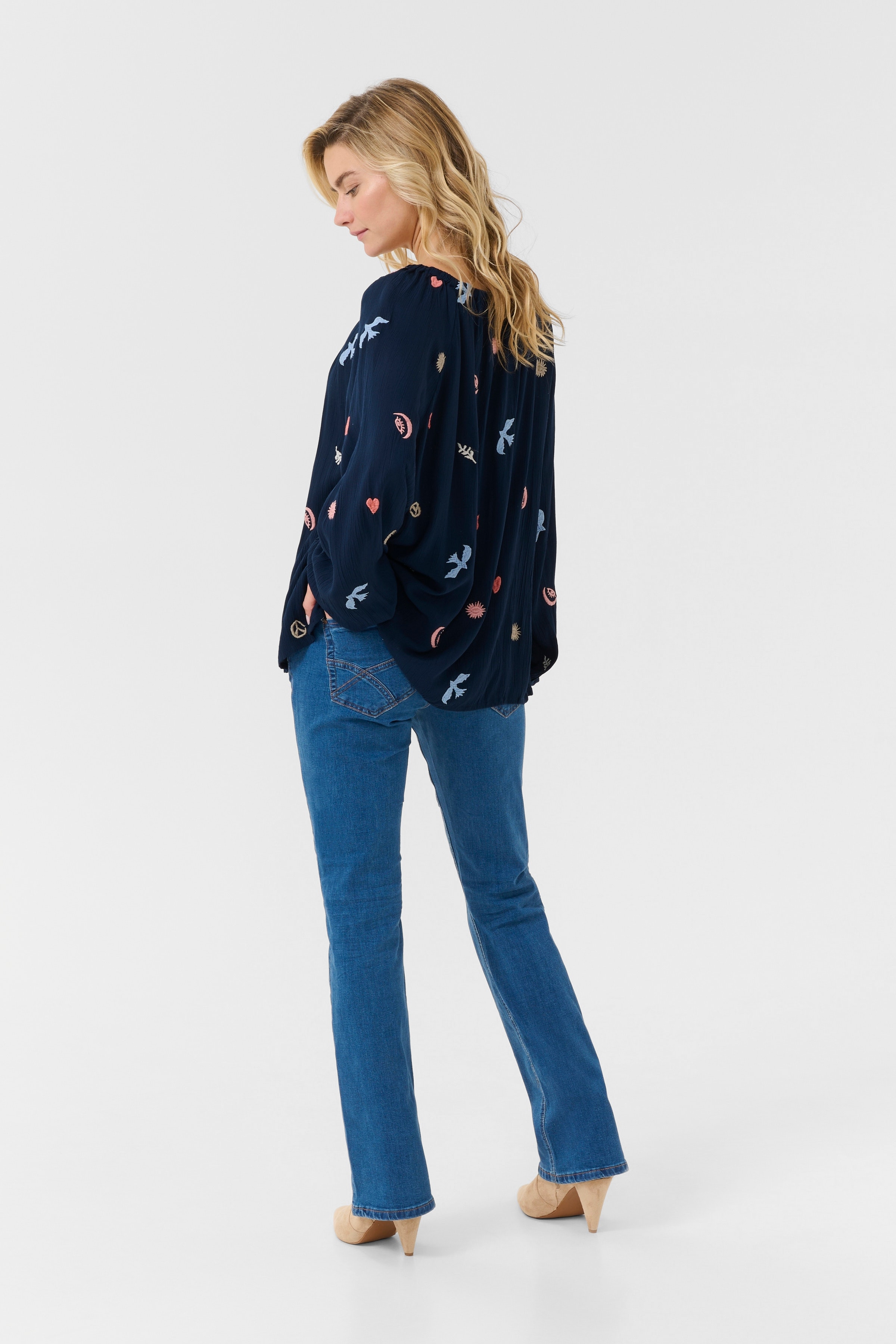 CRRonja Blouse LOOKBOOK BACK 10613444-107750