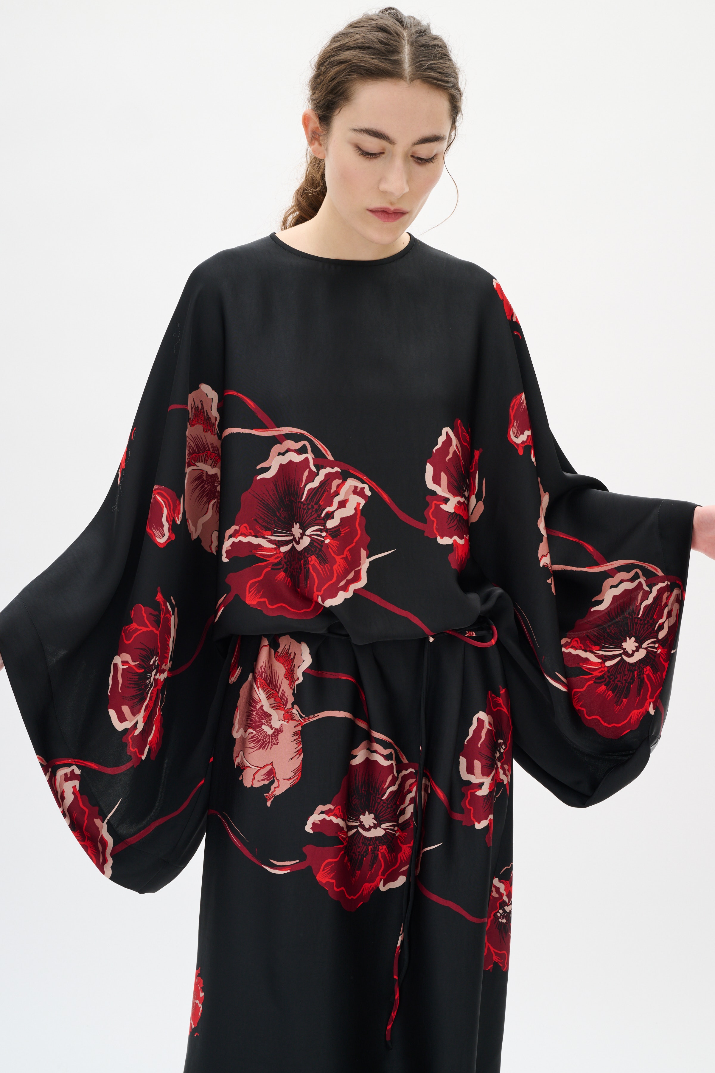DAWNIW Dress LOOKBOOK FRONT 30112011-900002573