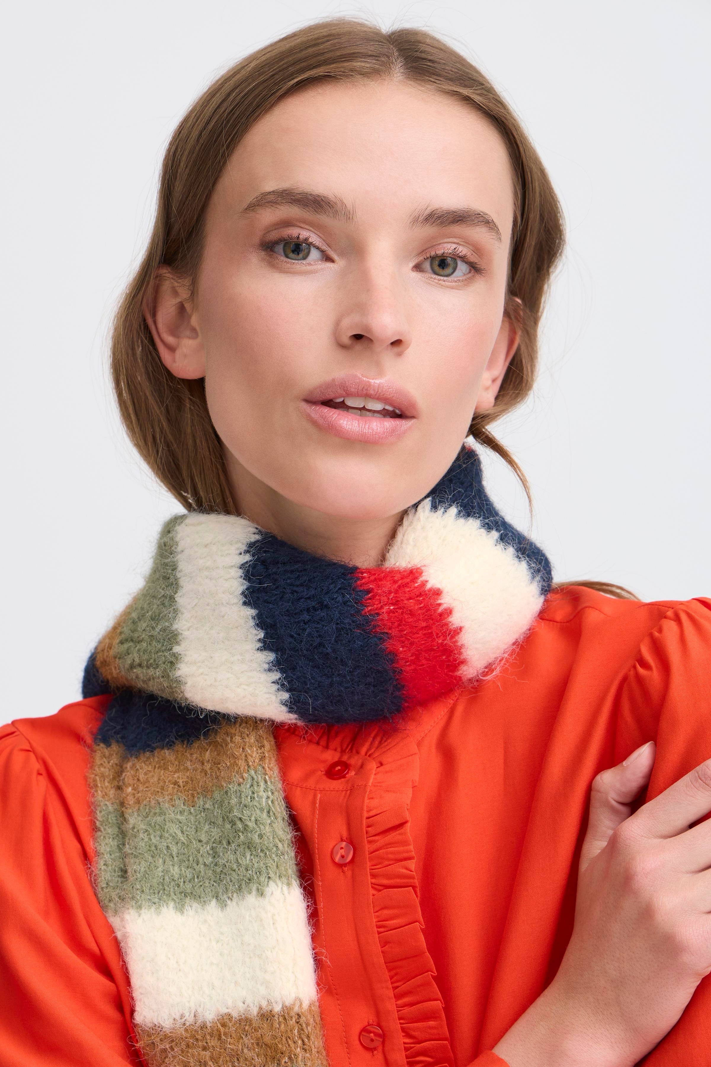 IALULA Tuch LOOKBOOK FRONT 20124400-180514