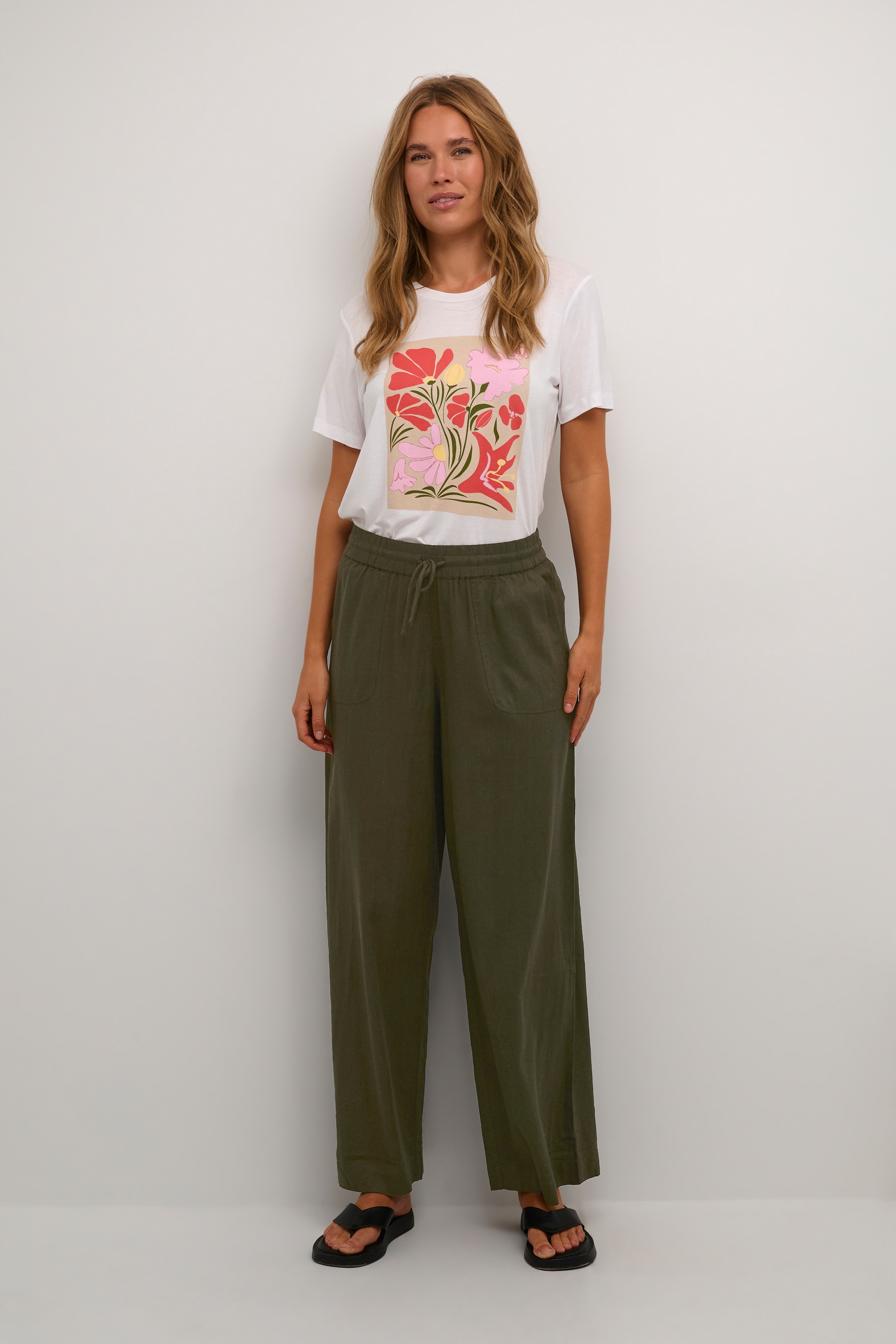 KAmilia Linen trousers LOOKBOOK FRONT 10508314-190414