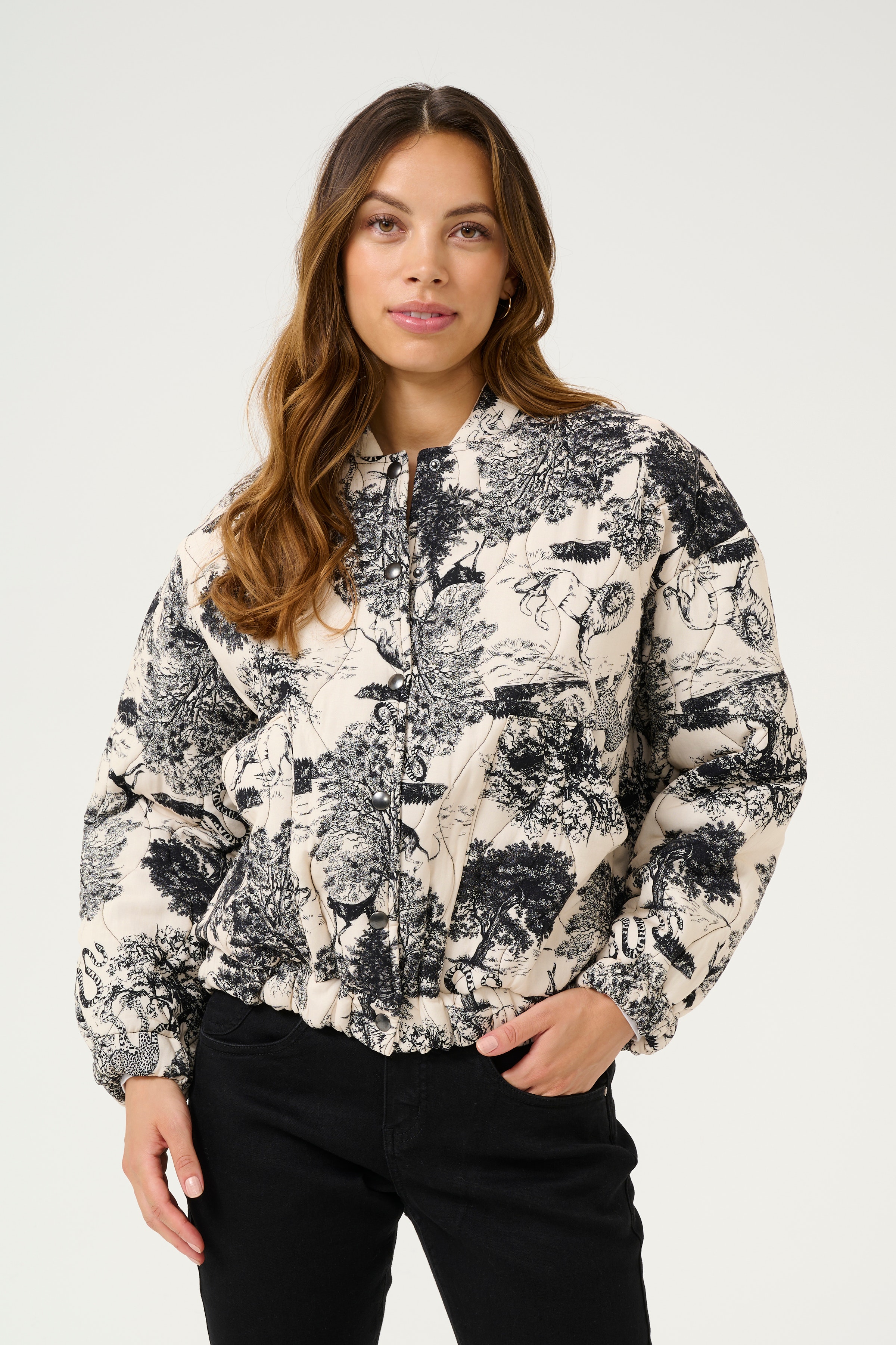 CRMaisey Bomber jakke LOOKBOOK FRONT 10613139-107823