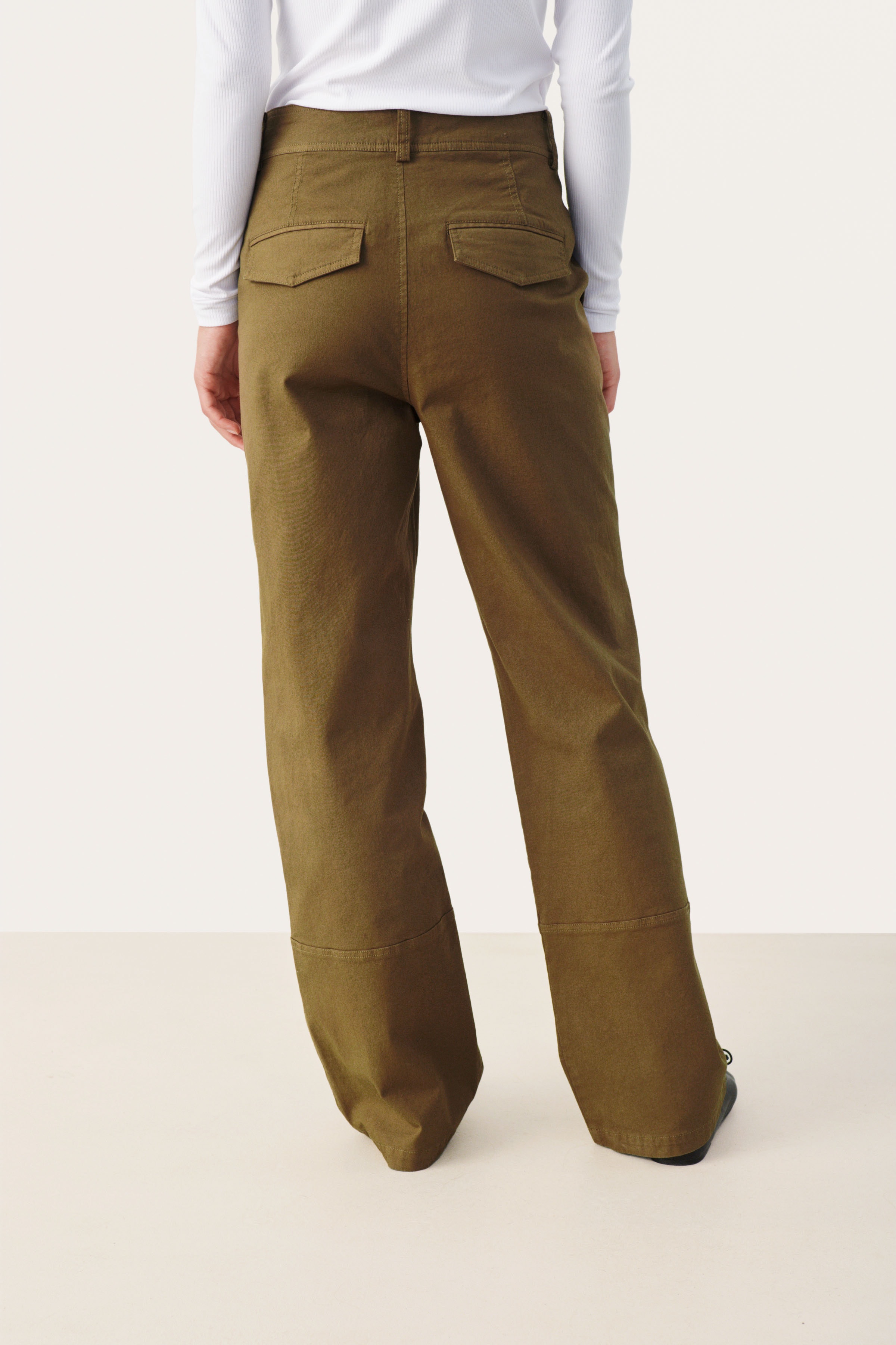 CrestaPW Trousers LOOKBOOK BACK 30307988-180820