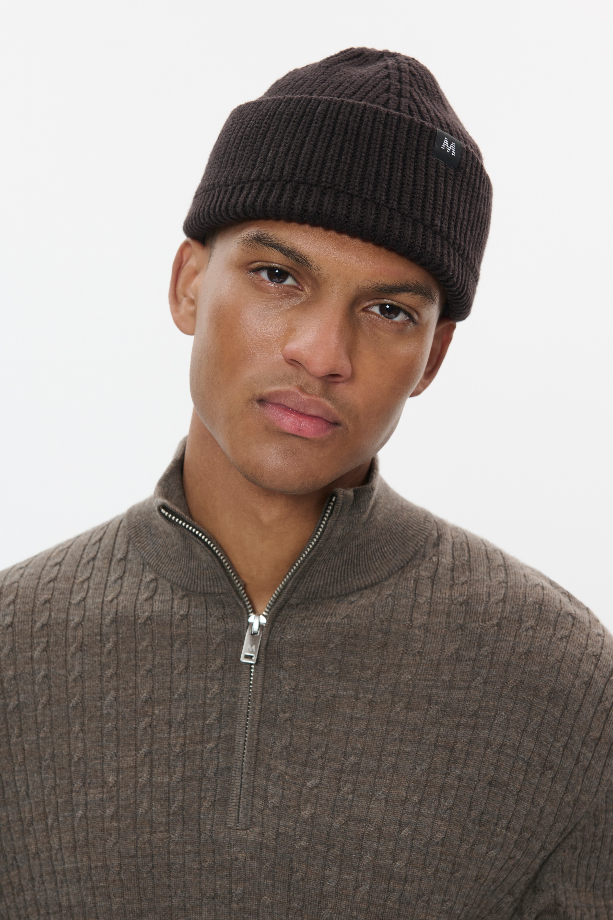 MAjorth Hatt LOOKBOOK DETAIL 30208747-191103