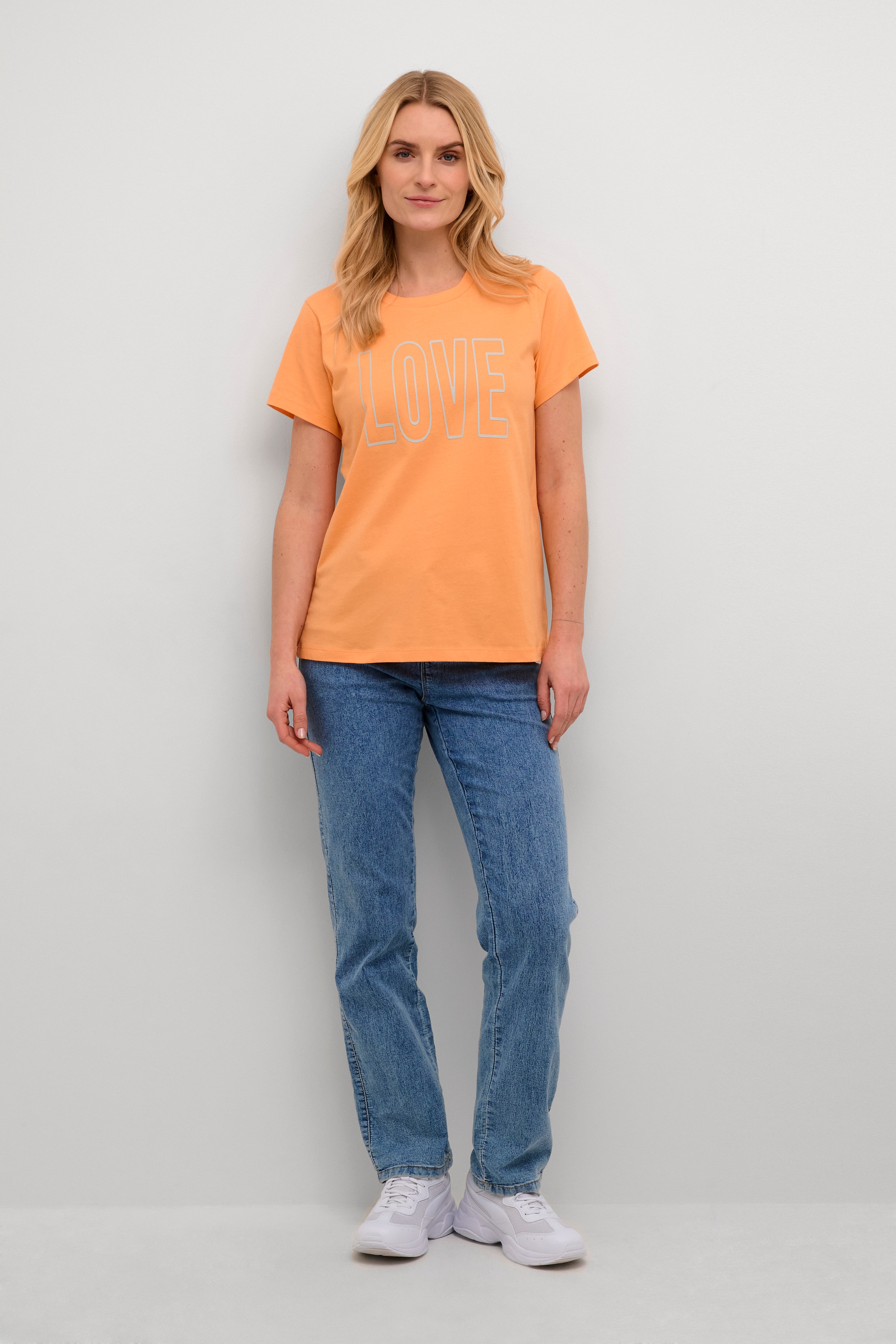 KAmaddie T-shirt LOOKBOOK FRONT 10552197-151245