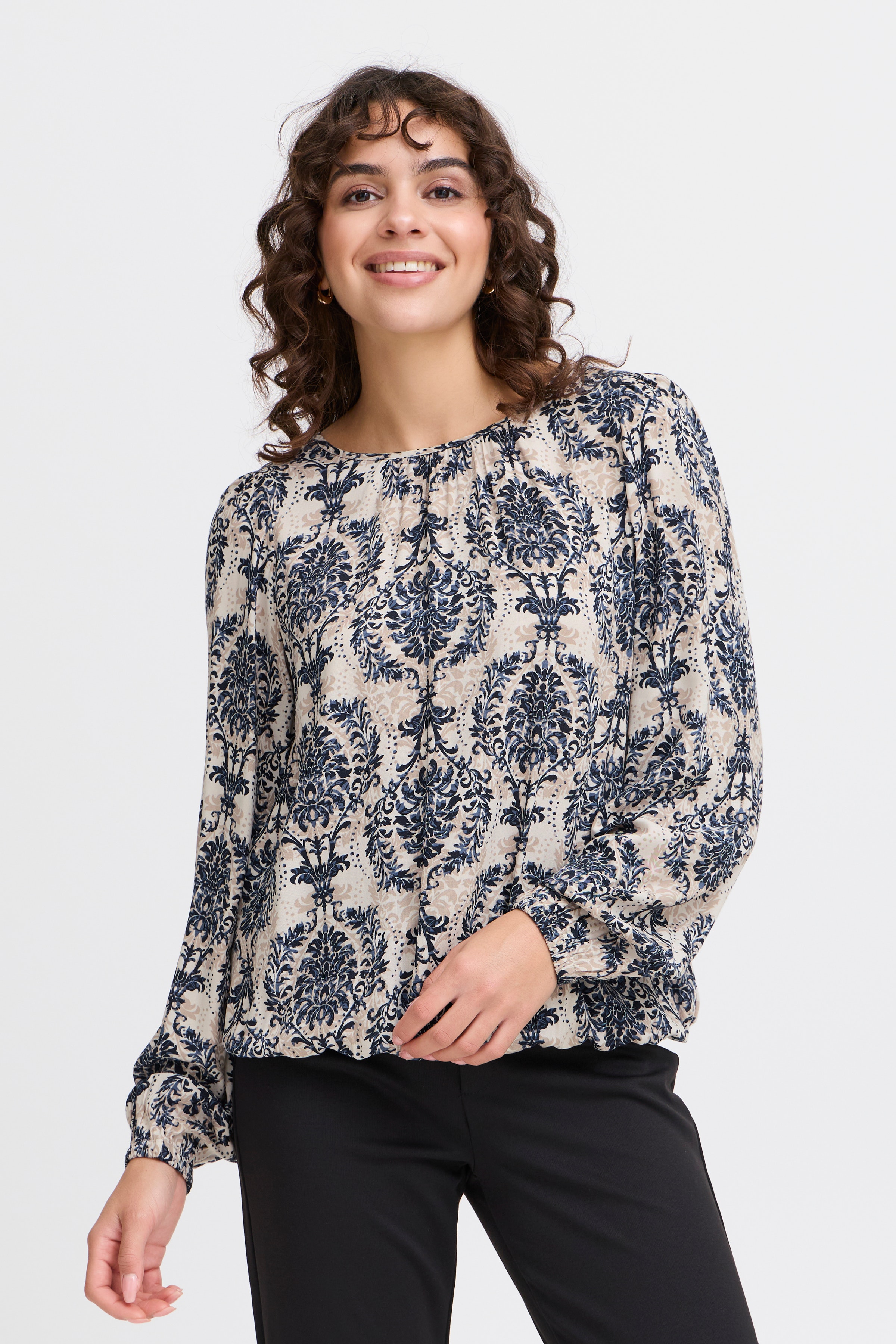 FRFLOWY Blouse with long sleeve LOOKBOOK FRONT 20615119-204124