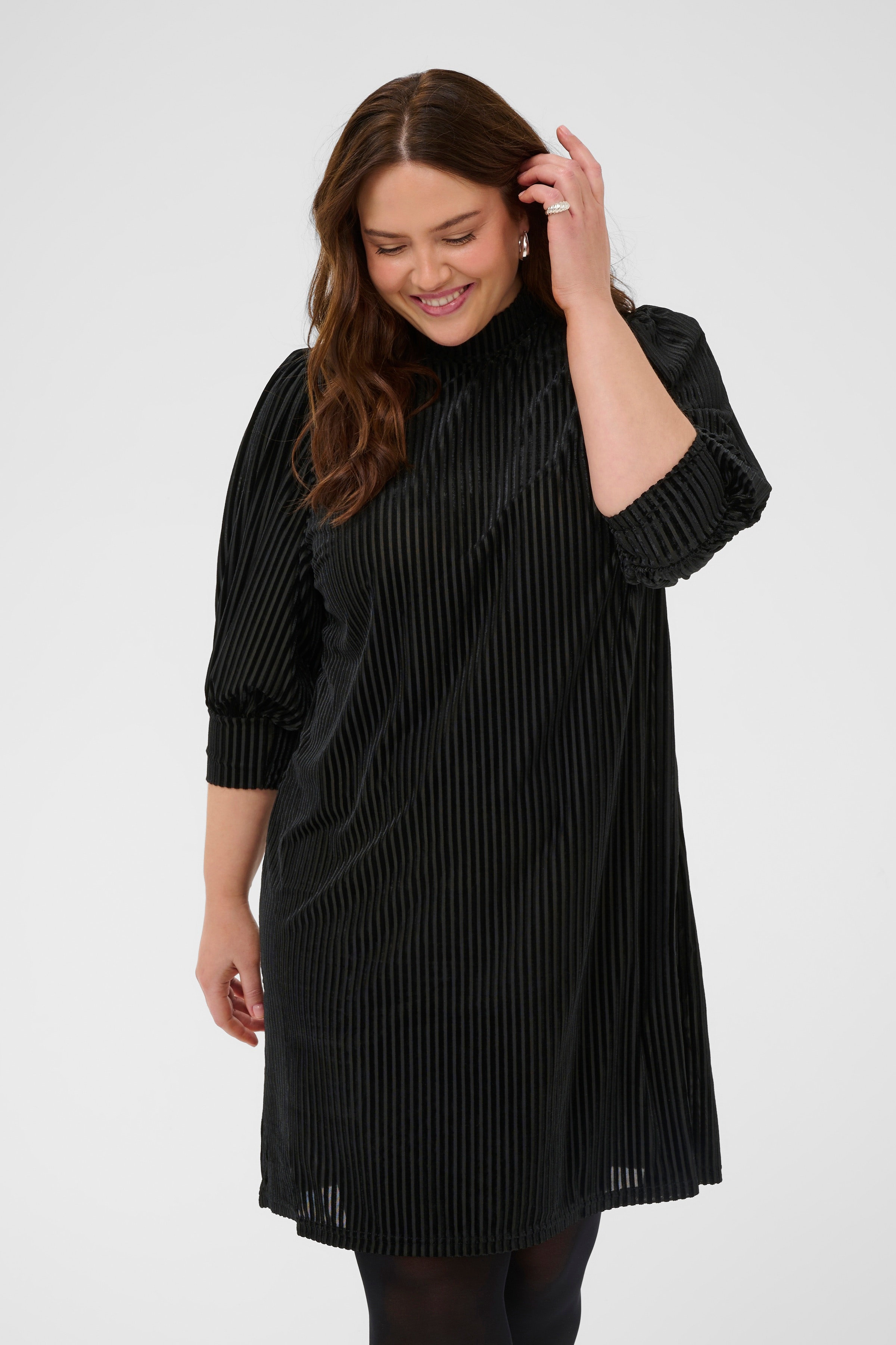 KCcacanna Velourklänning LOOKBOOK FRONT 10581209-106480