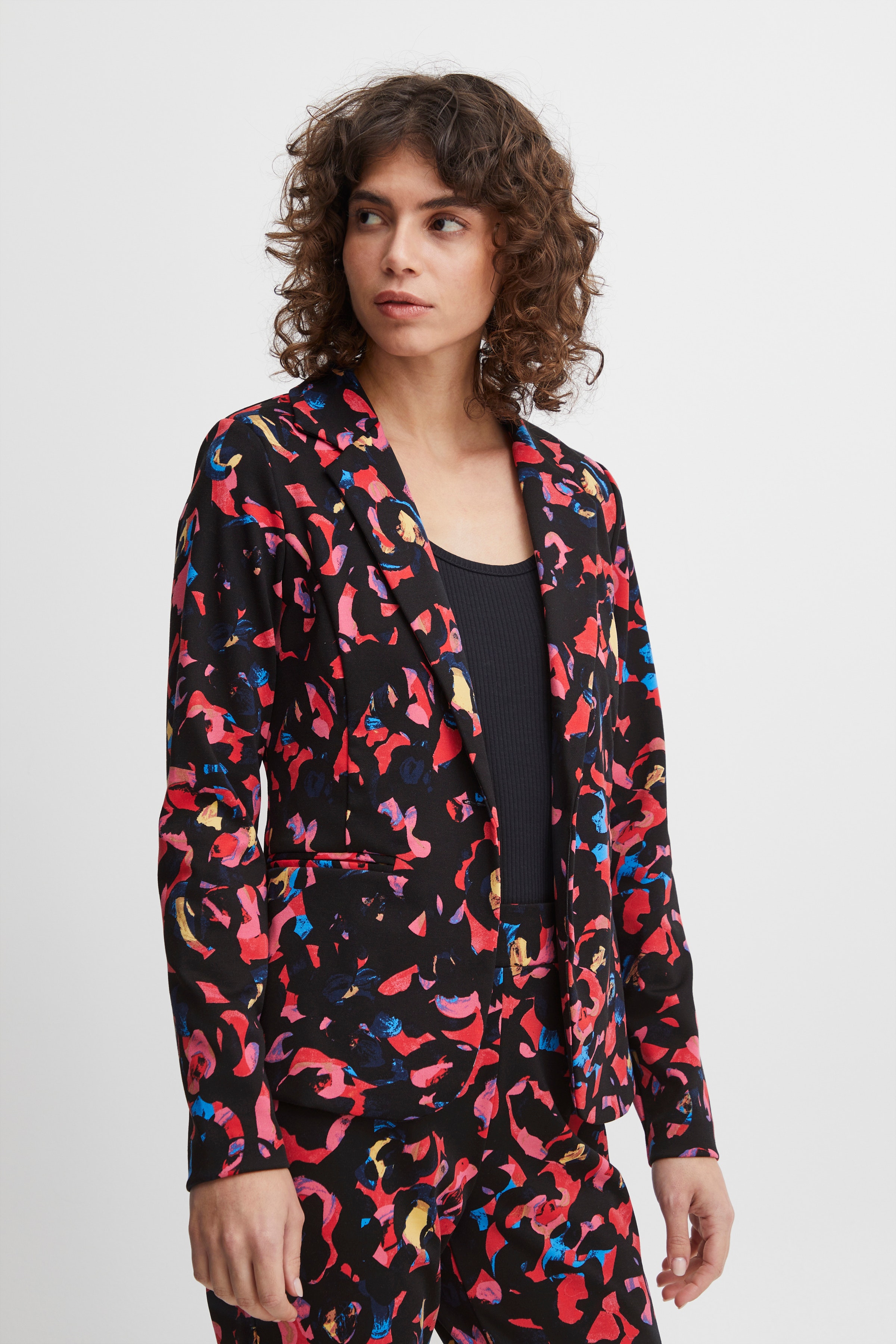 IHKATE Blazer LOOKBOOK FRONT 20118148-201725