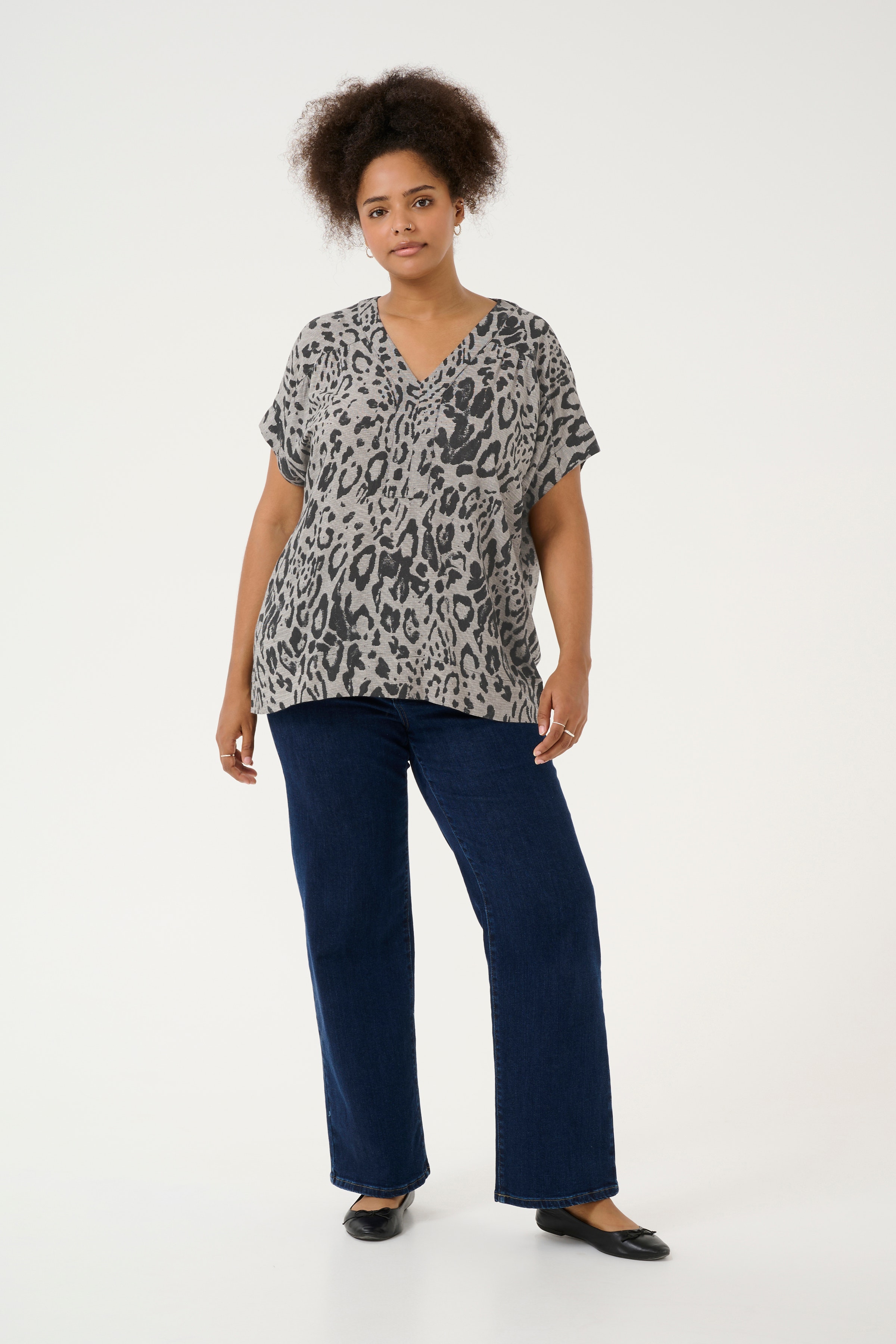 KCmille Linen Top LOOKBOOK FRONT 10583097-107126