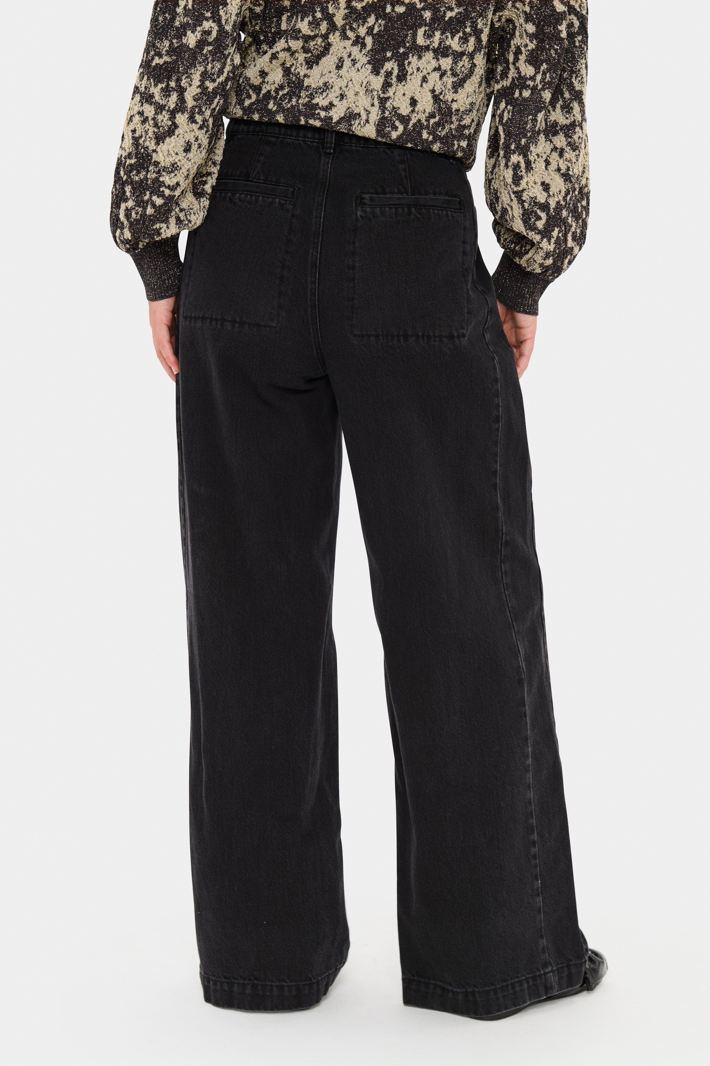NadyaSZ Jeans LOOKBOOK BACK 30514566-193911