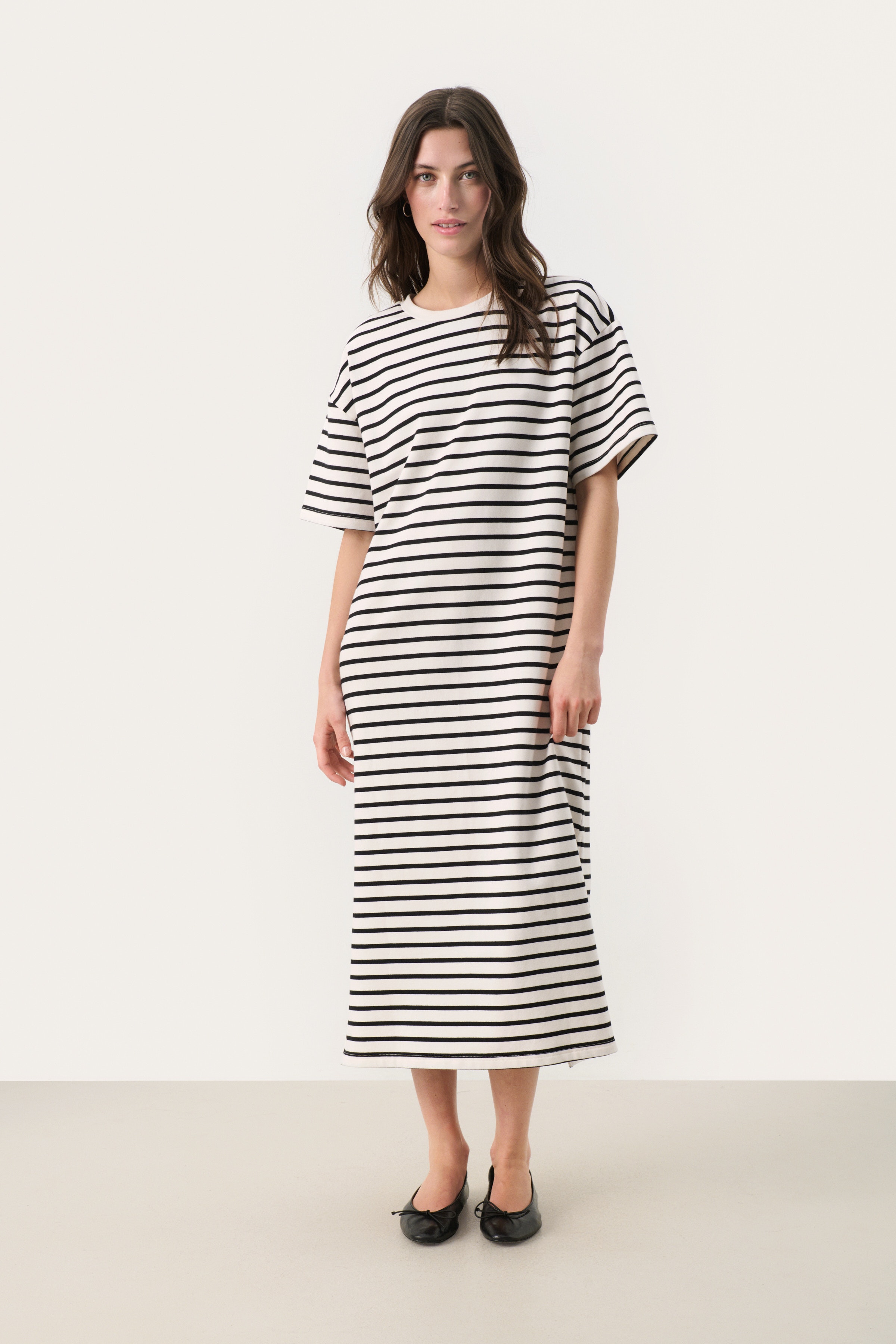 TiraPW Klänning LOOKBOOK FRONT 30309840-303971