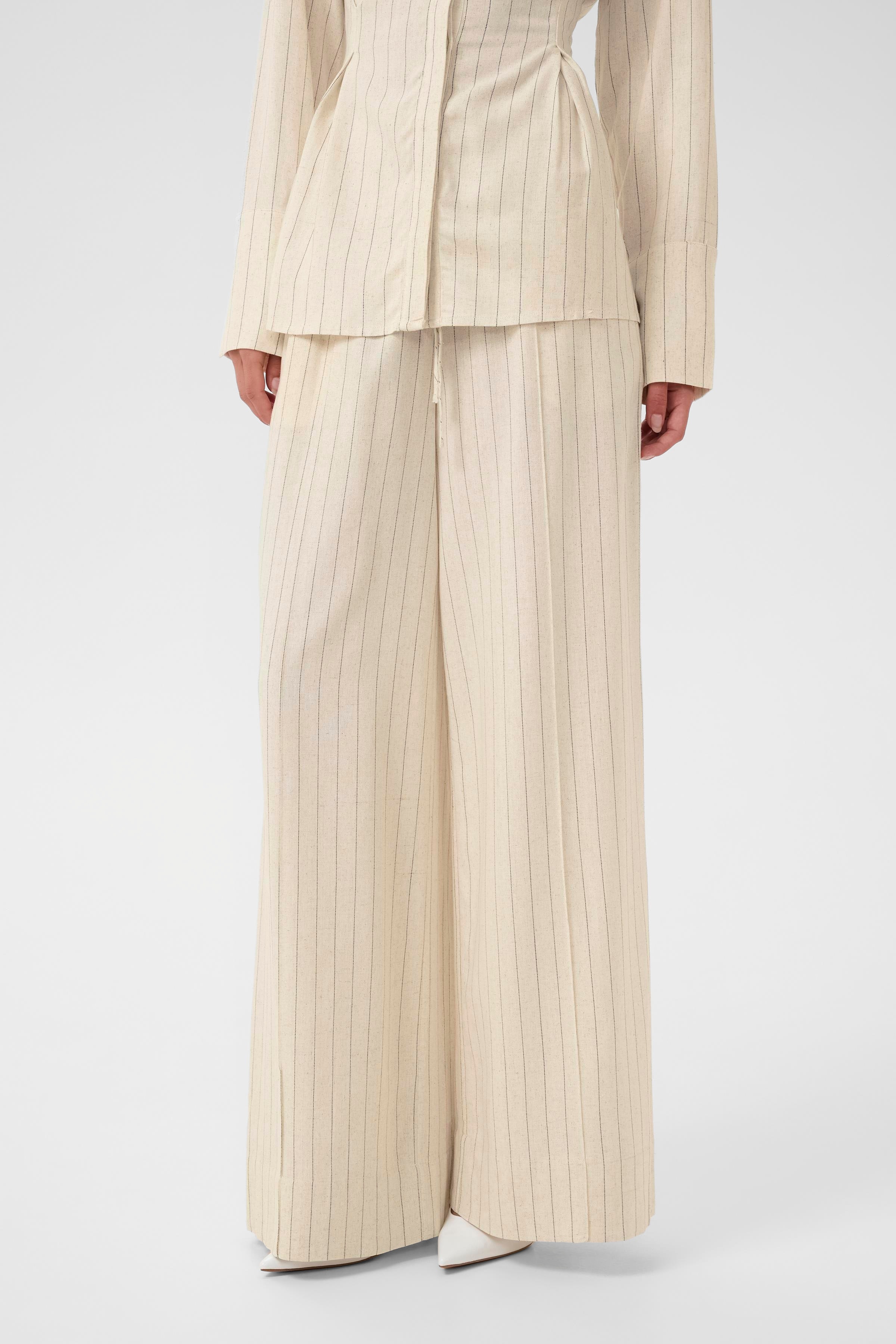 GZtascha Hose LOOKBOOK FRONT 10911047-109168