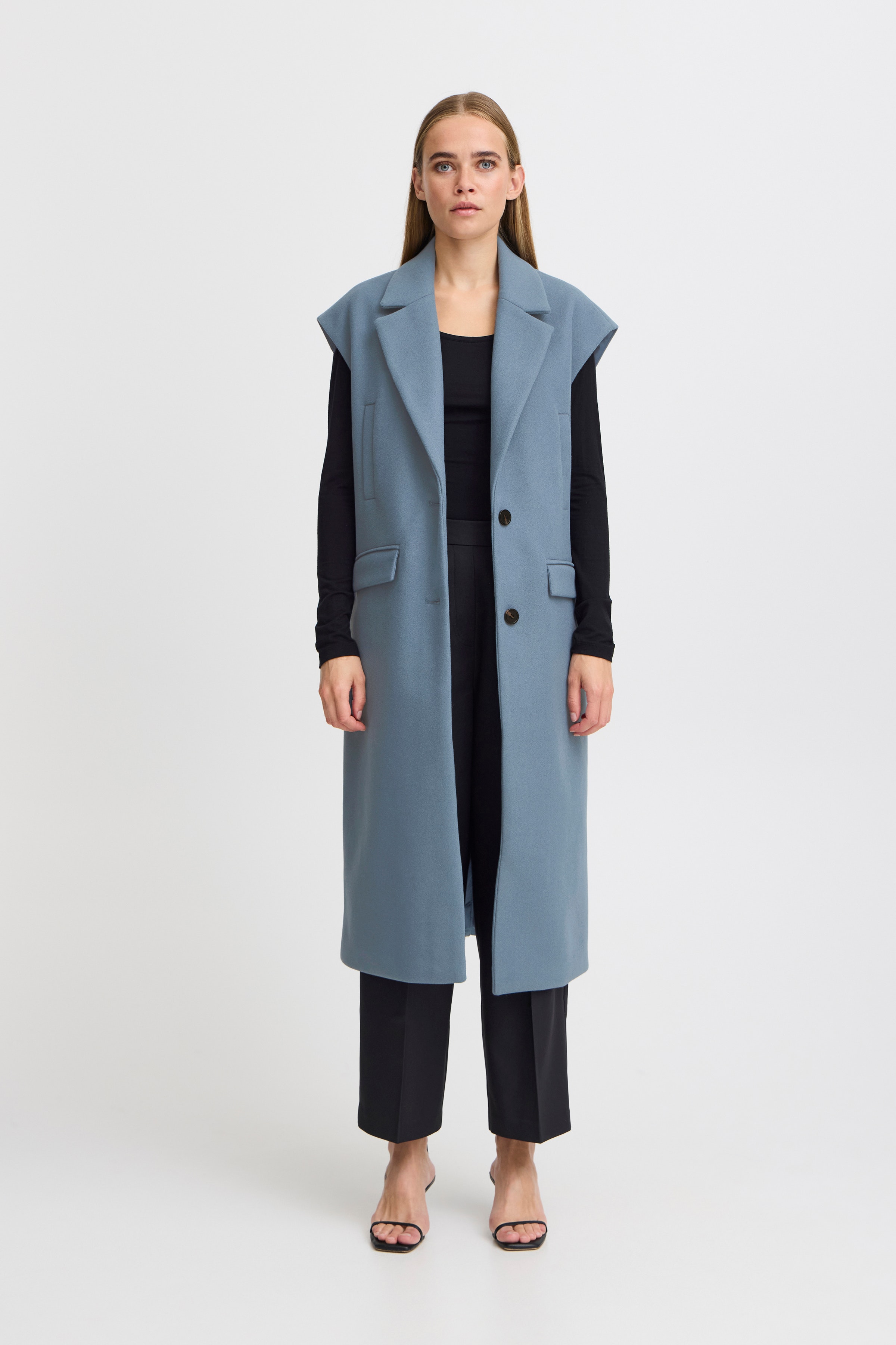 IHJANNET Waistcoat outerwear LOOKBOOK FRONT 20121707-184215