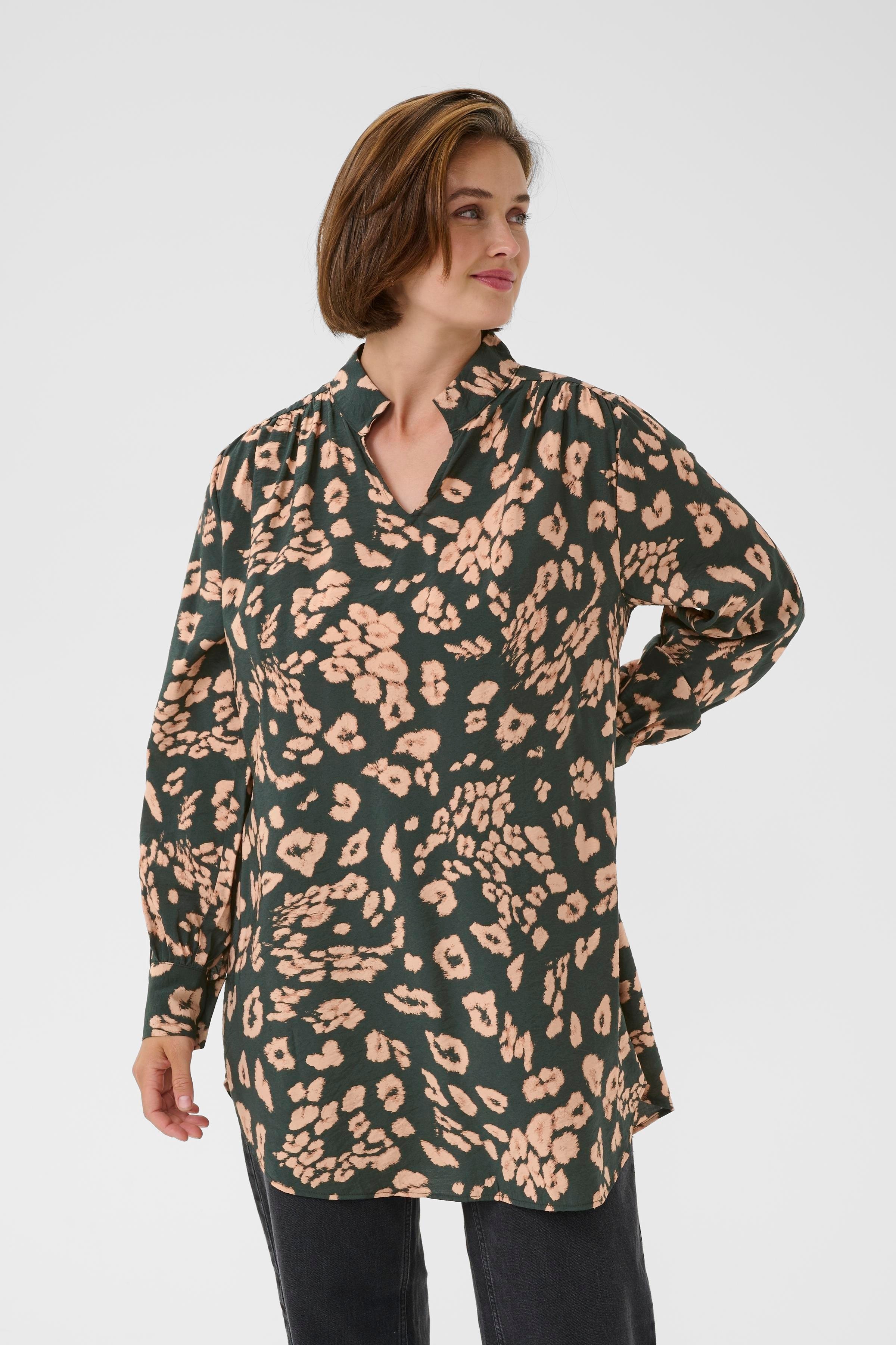 BPiris Tunic LOOKBOOK FRONT 40200060-108689