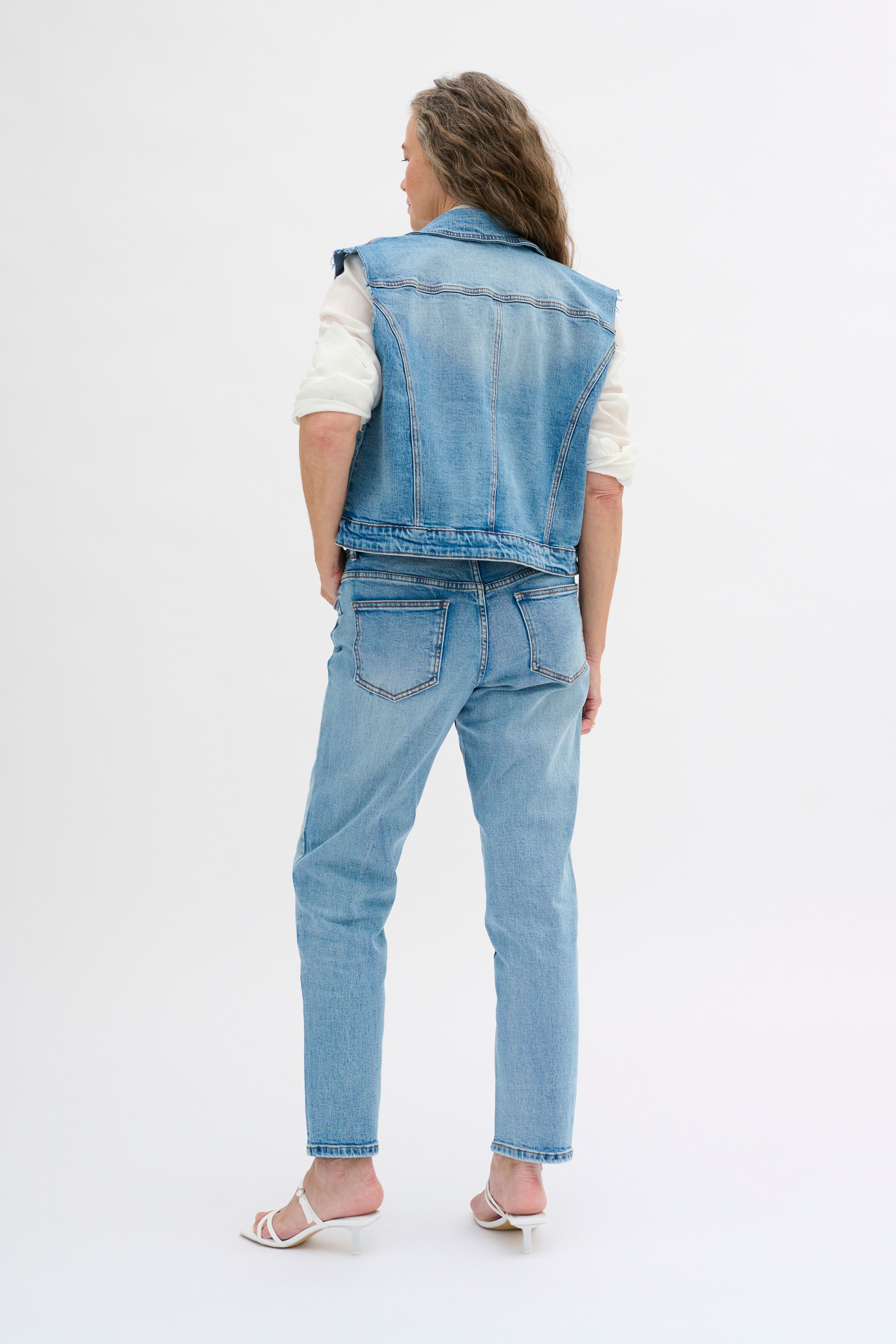 DangoMW Denim waistcoat LOOKBOOK BACK 10704668-100046