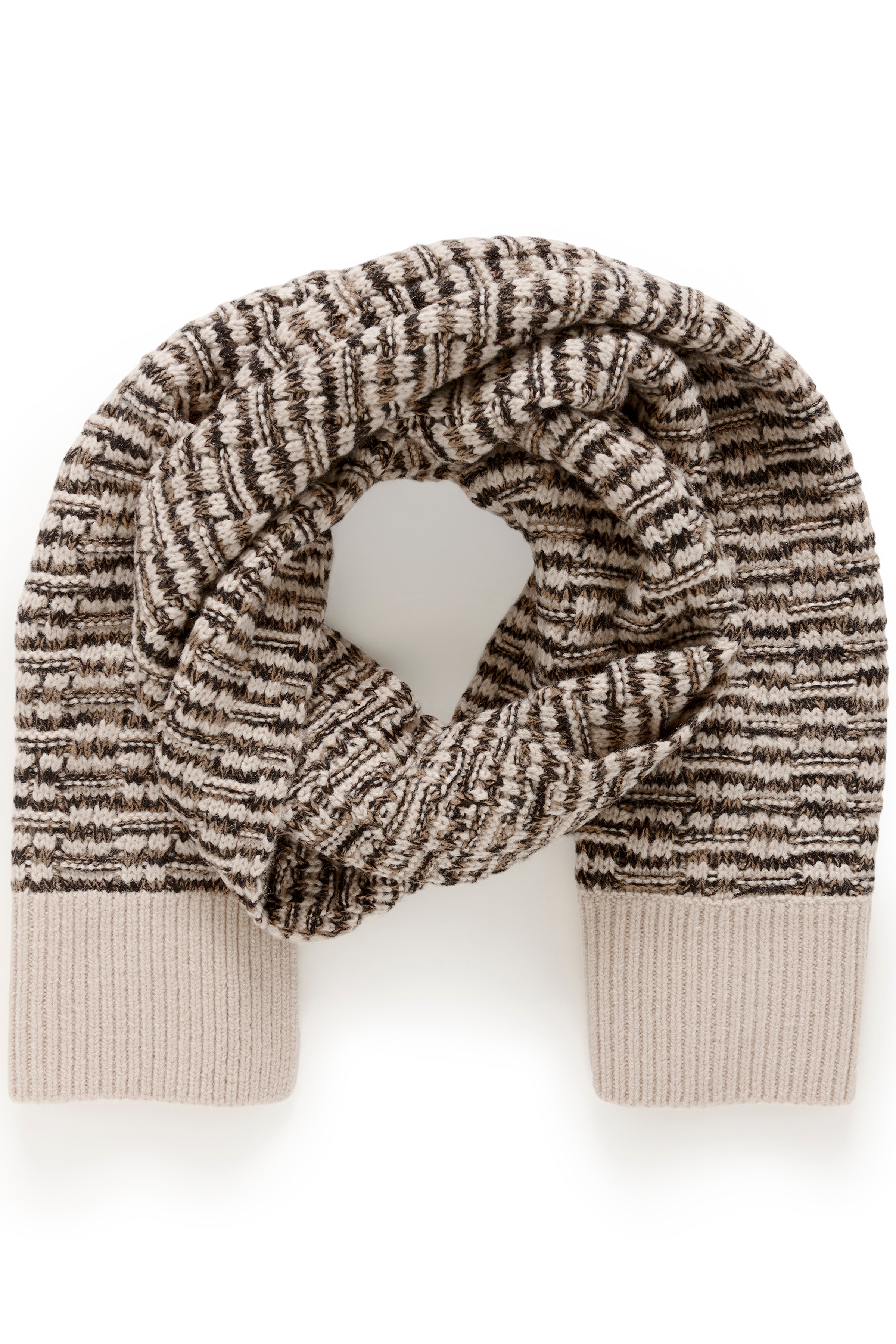 MAdramble Scarf PACK FRONT 30208608-171320