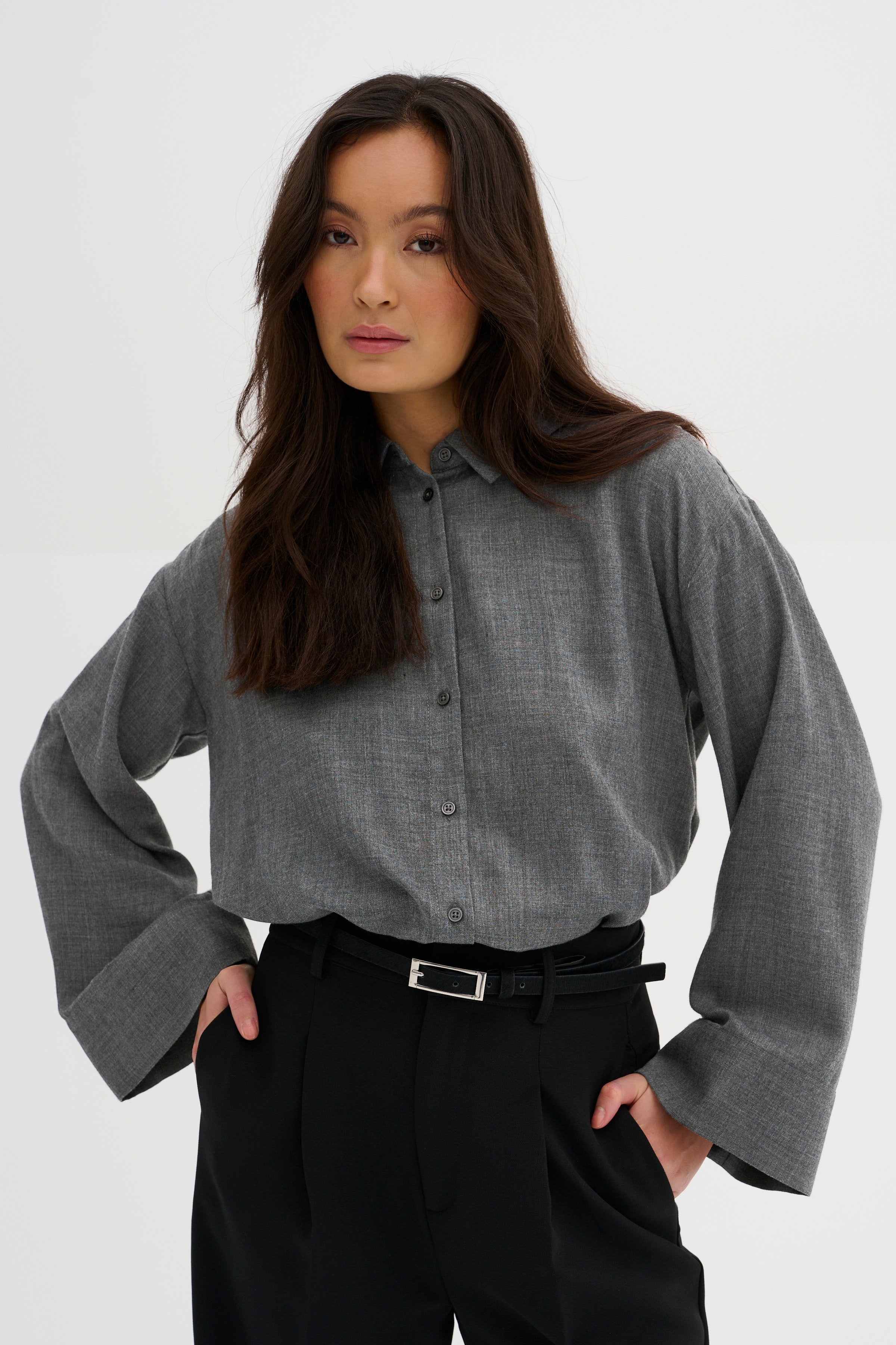 Silje Shirt LOOKBOOK FRONT 10704447-1800001