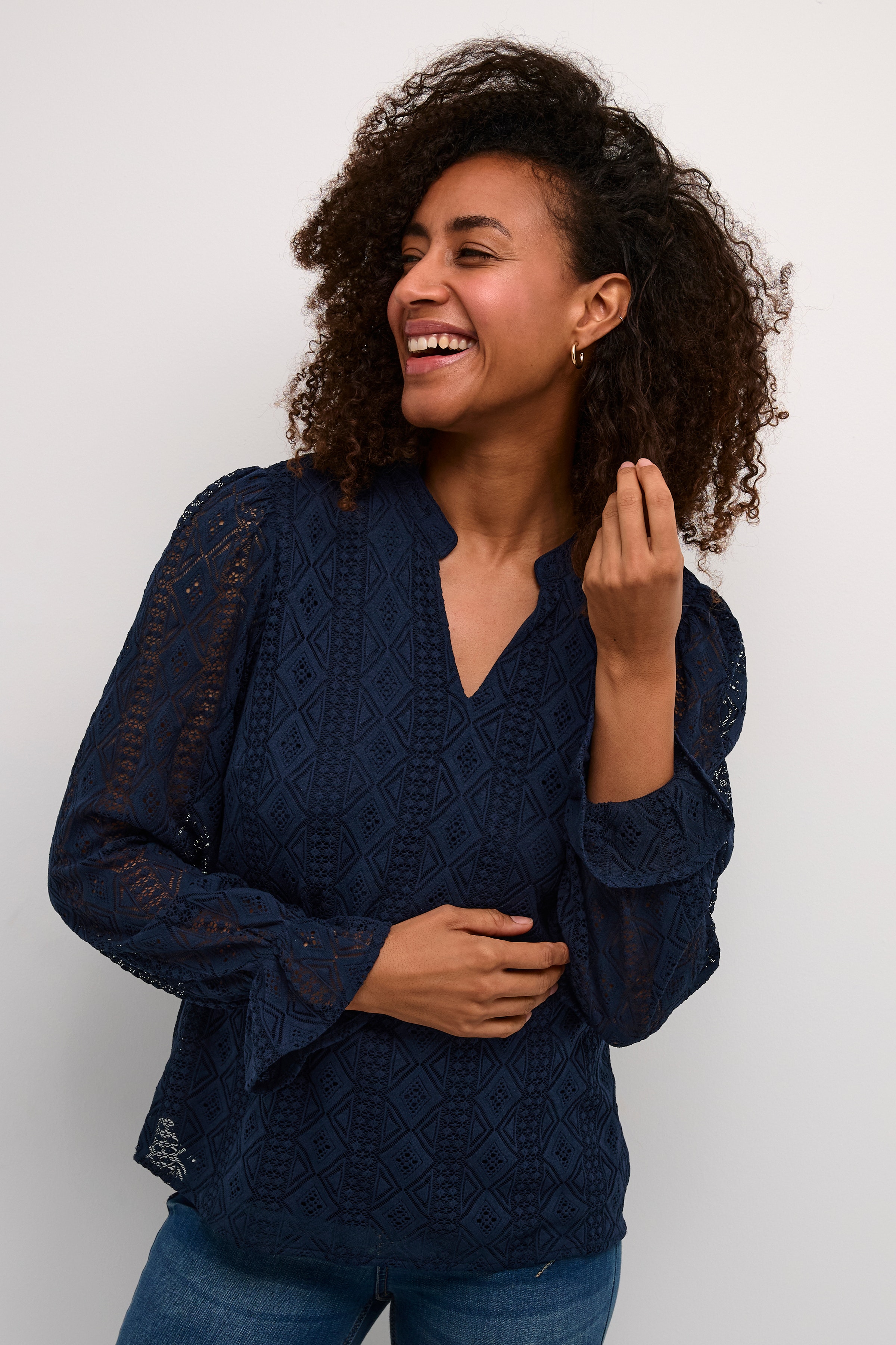 CRDanika Bluse LOOKBOOK FRONT 10613029-193923