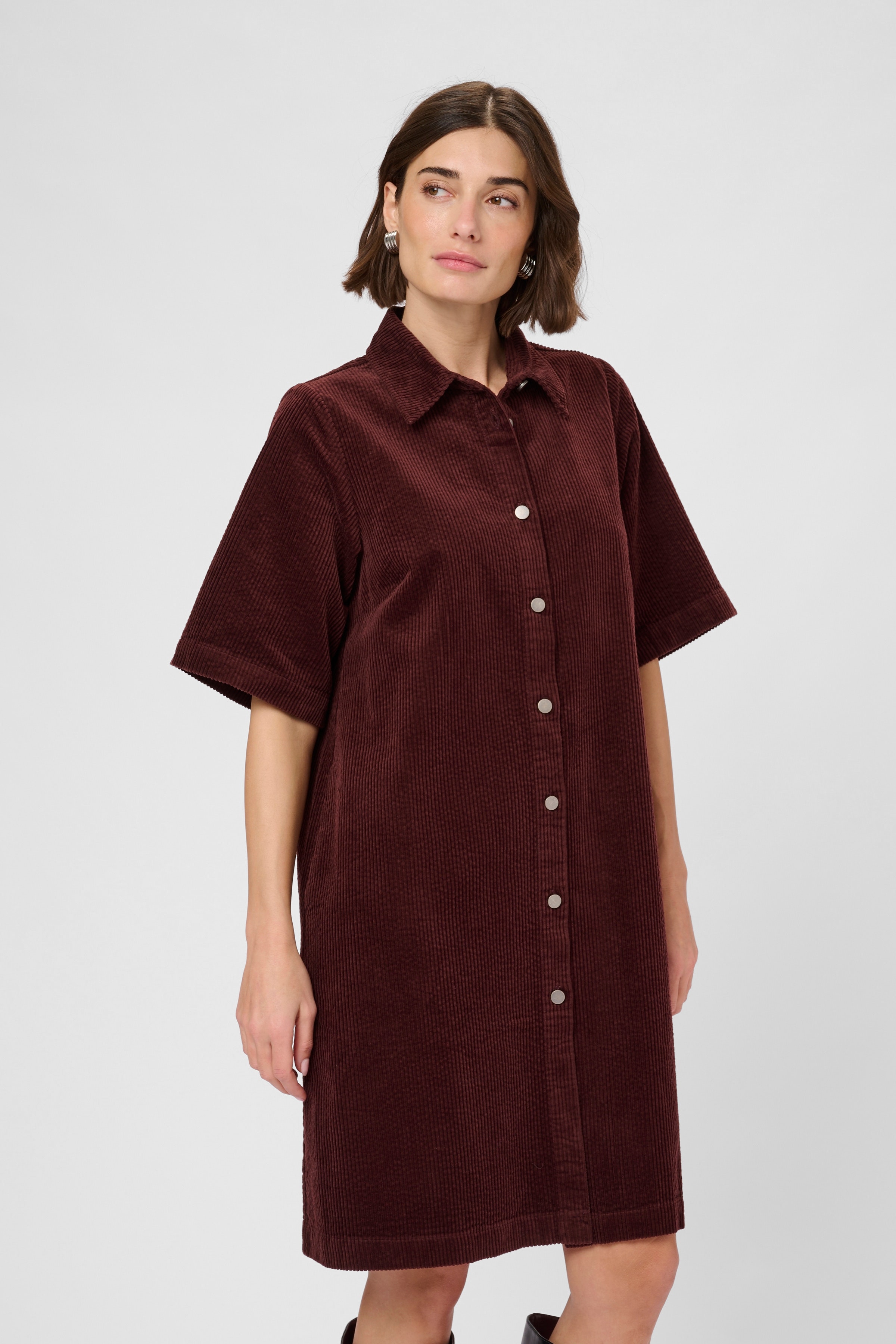 CUbaela Manchesterklänning LOOKBOOK FRONT 50112267-191317