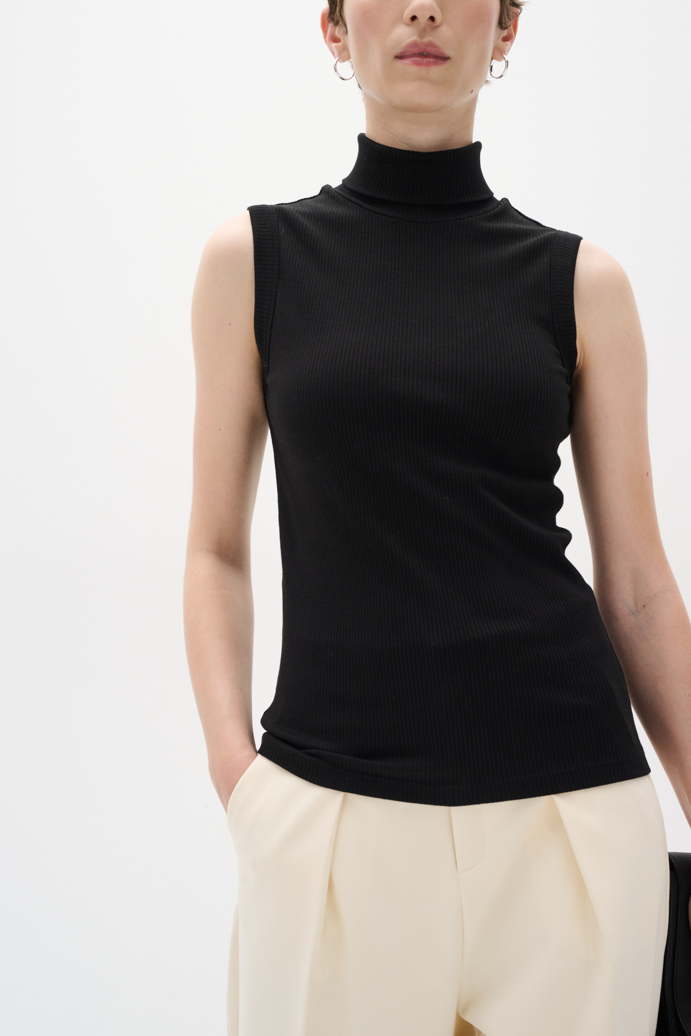 DAGNAIW Turtleneck TOP LOOKBOOK DETAIL 30106690-194008