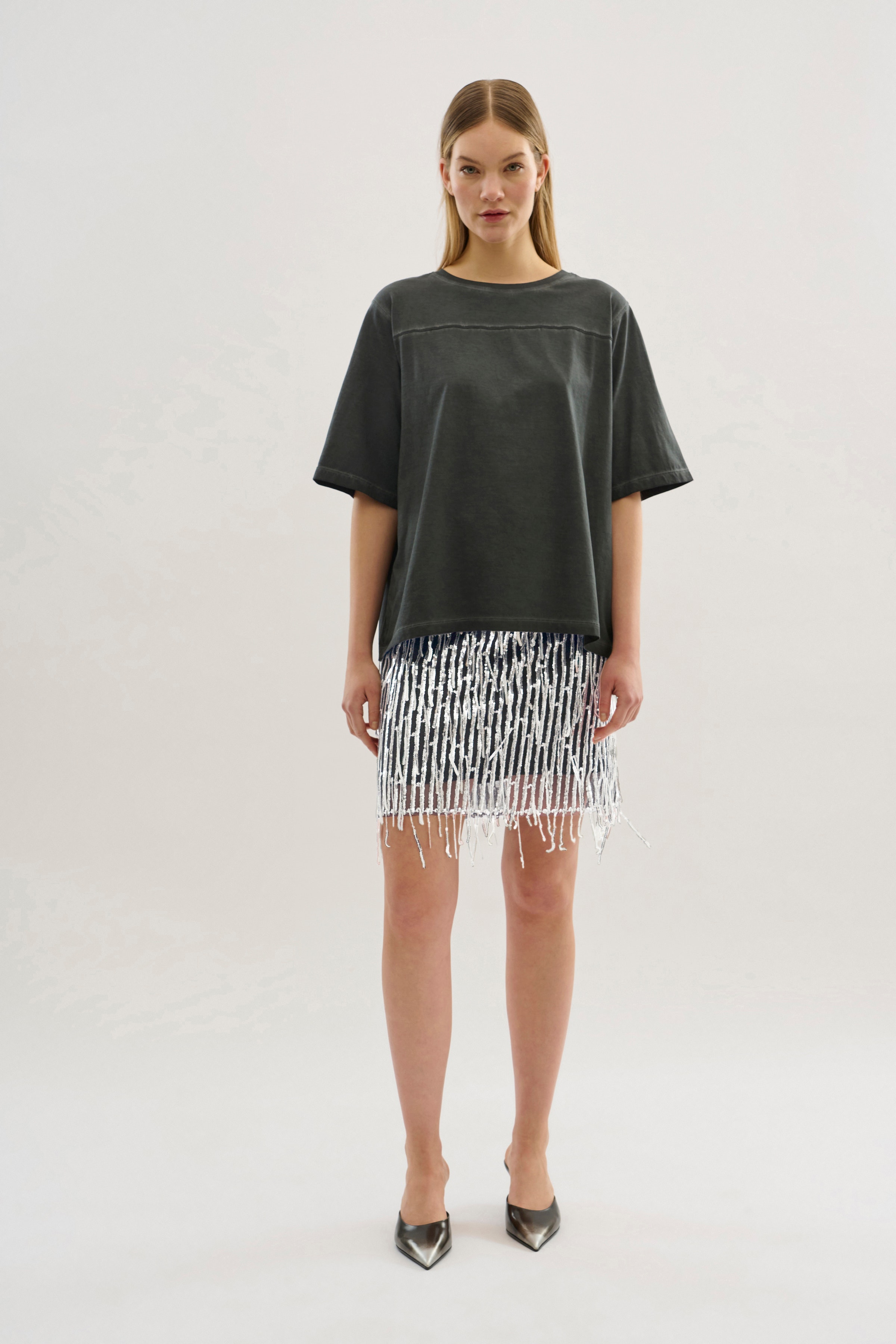 KBSandie Sequin skirt LOOKBOOK FRONT 10105221-100100