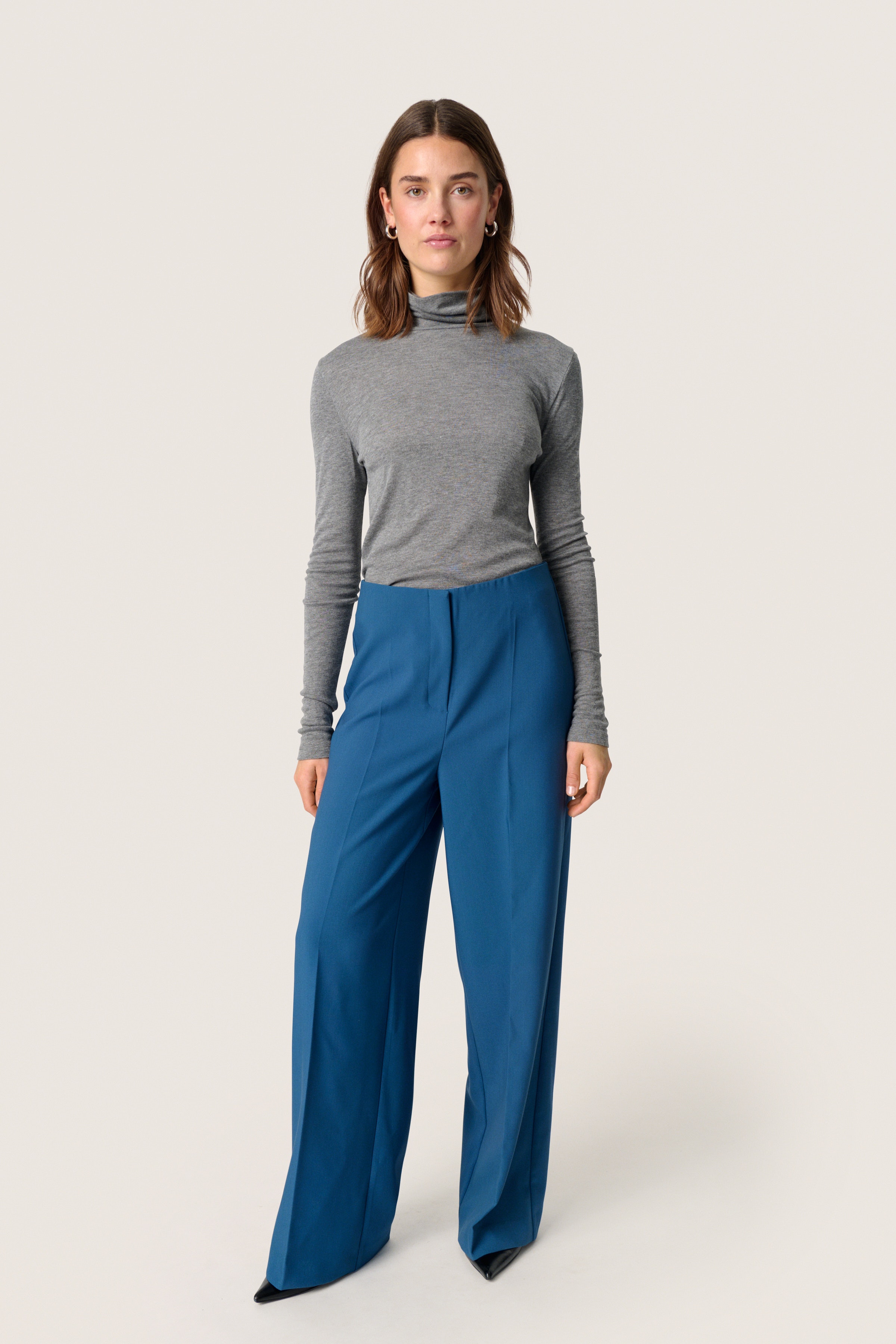 SLCorinne Wide Trousers LOOKBOOK FRONT 30407228-194026