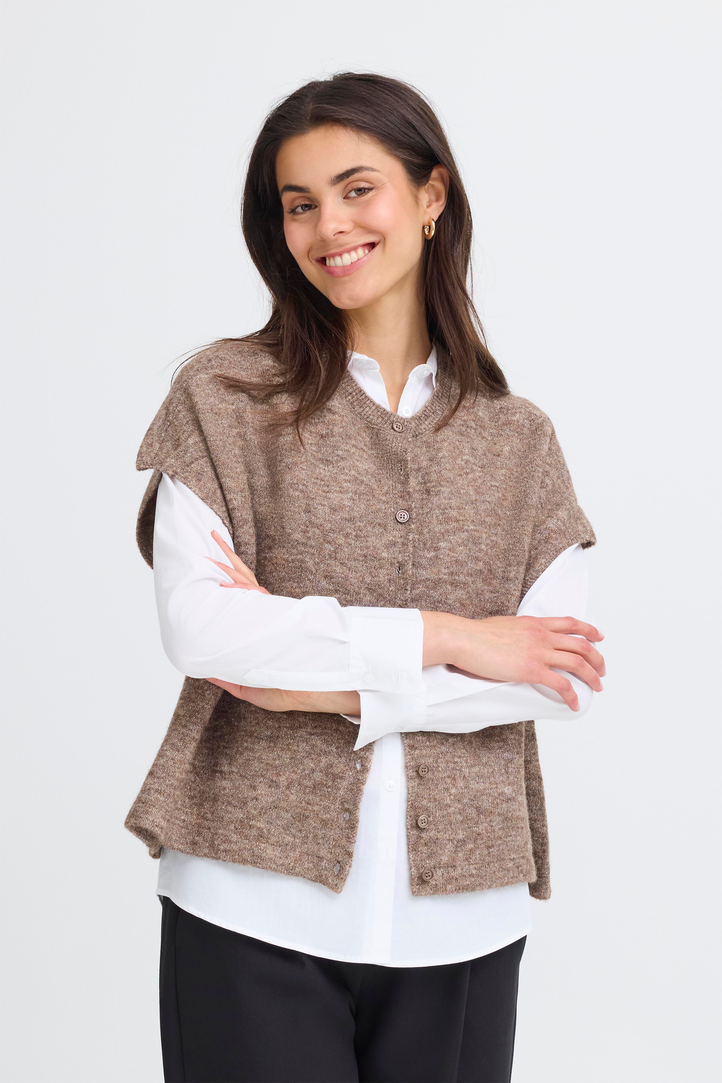 FRSANNY Cardigan LOOKBOOK FRONT 20617049-1911191