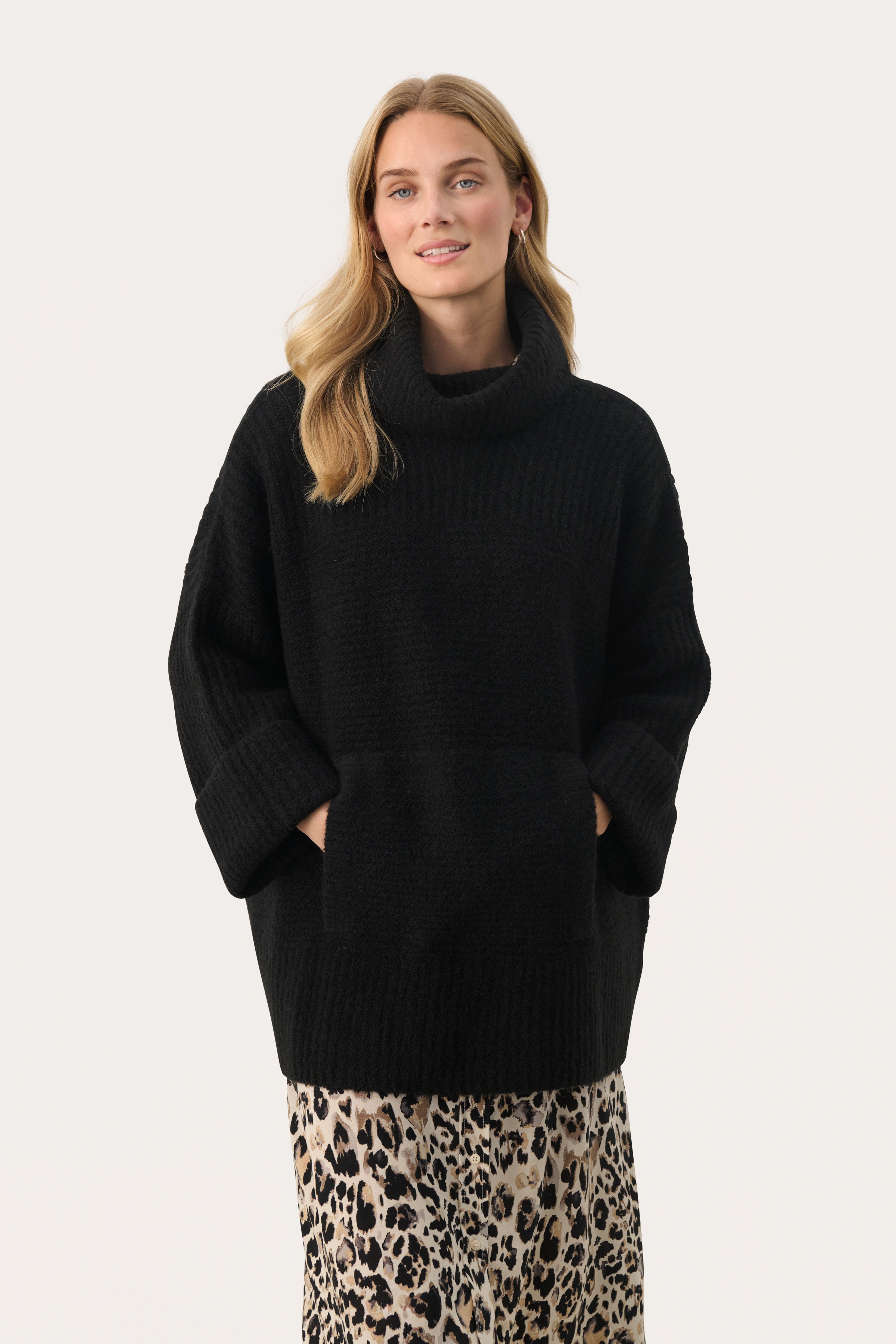 ToccasPW Pullover LOOKBOOK FRONT 30309171-194008