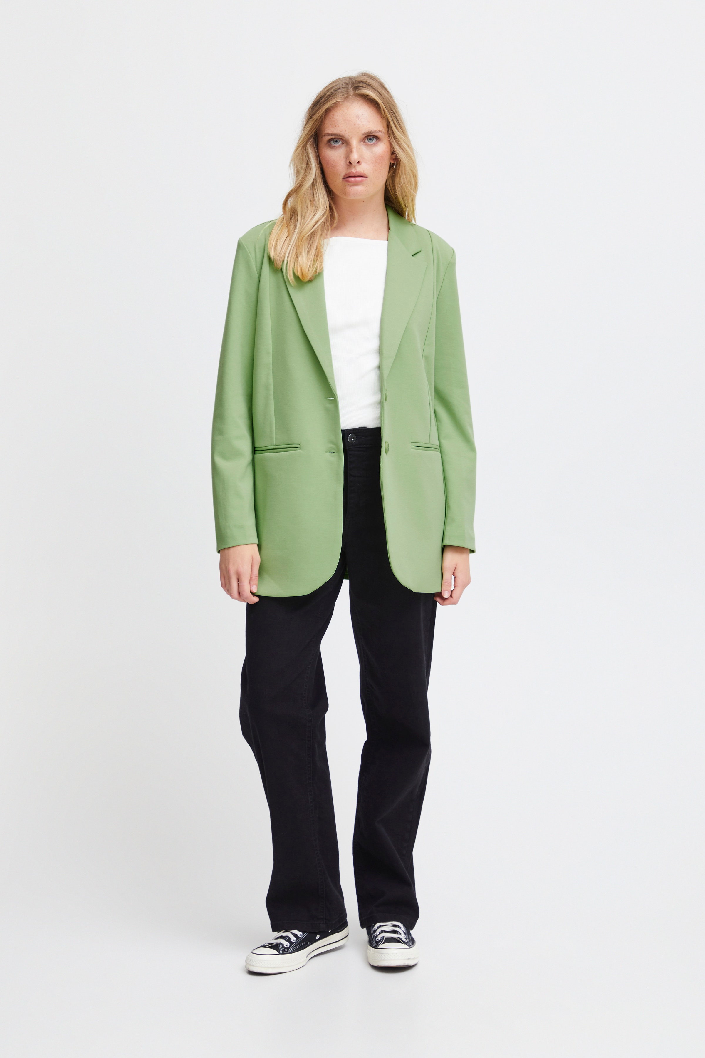 IHKATE Blazer LOOKBOOK FRONT 20118123-156428