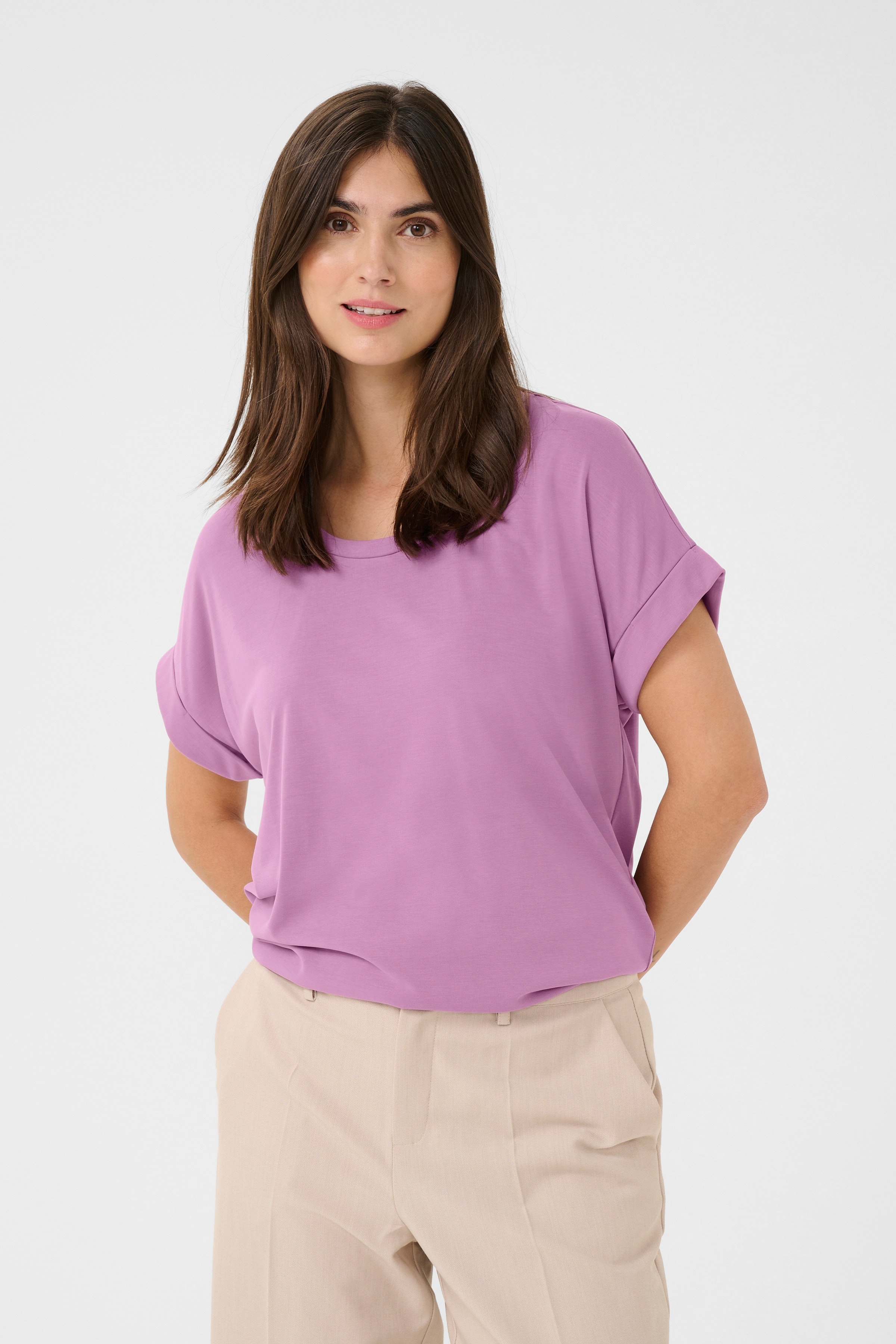 Kajsa T-shirt LOOKBOOK FRONT 50103468-173410