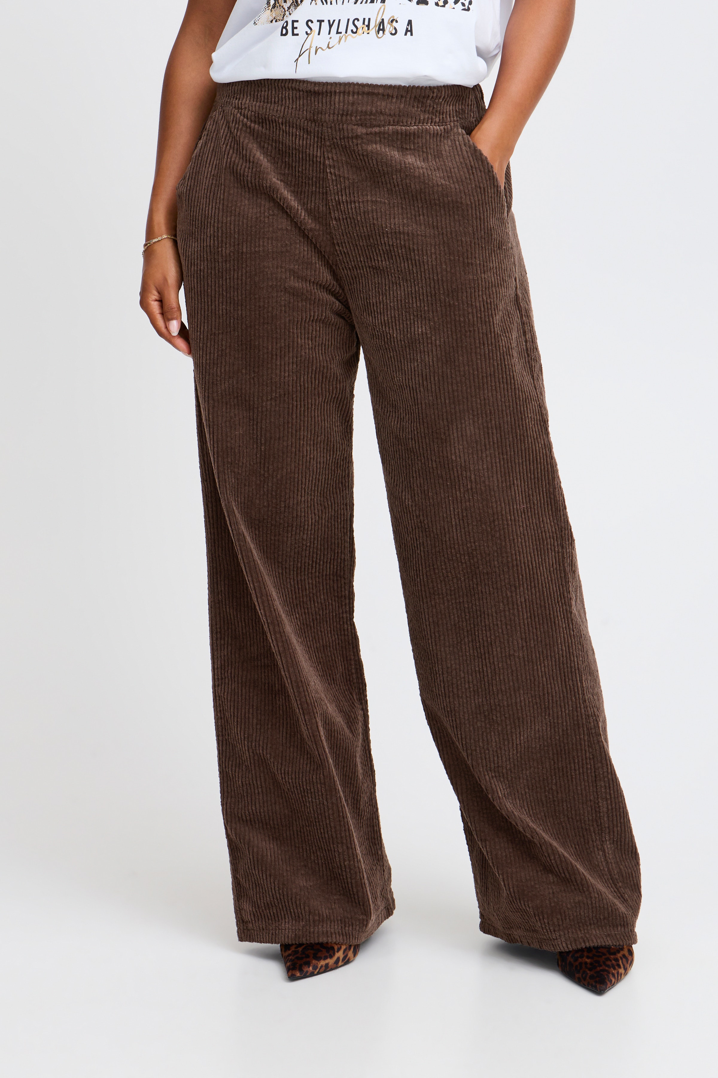 SBBALA Broek LOOKBOOK FRONT 22100767-190912