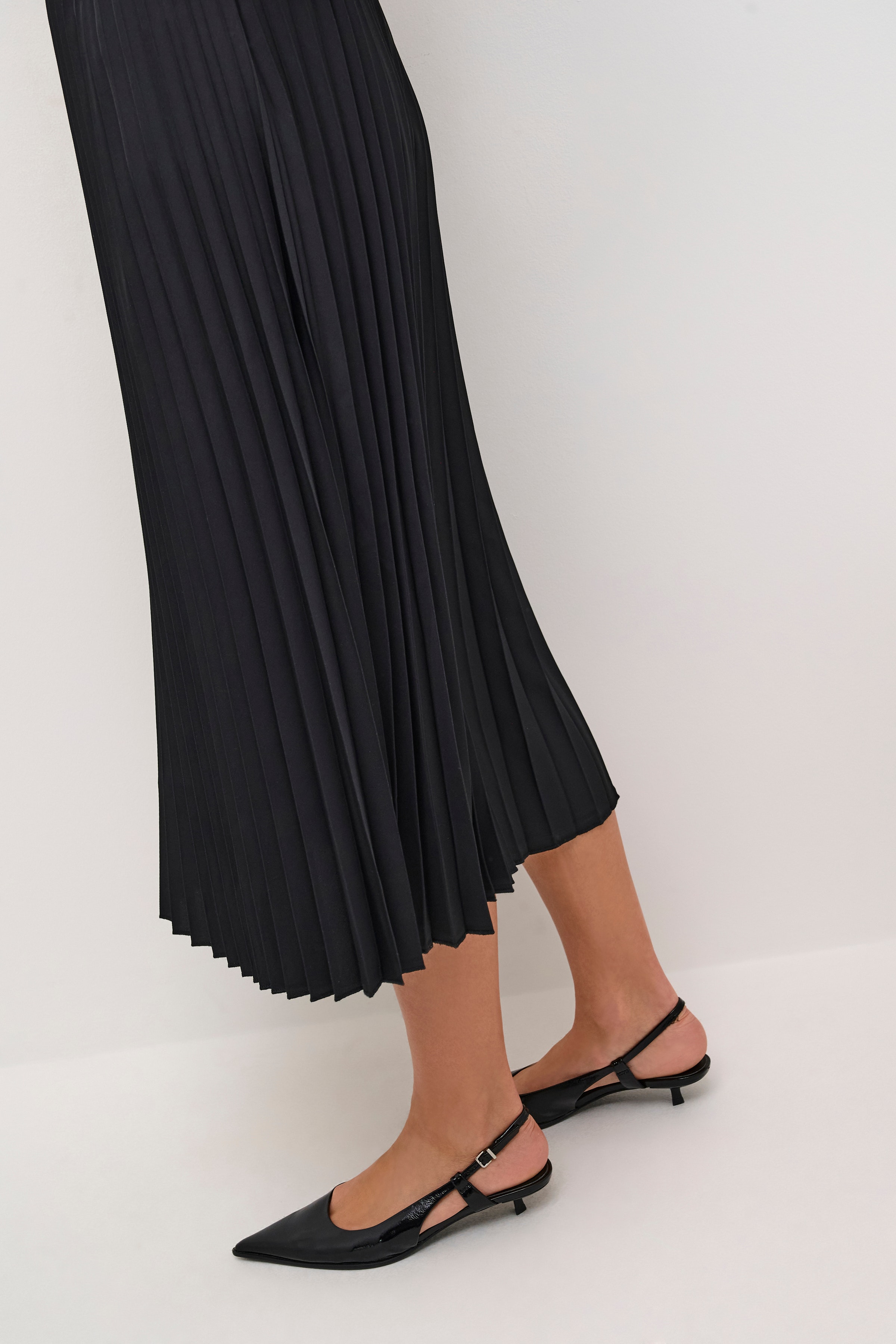 KAleandra Skirt LOOKBOOK DETAIL 10508181-100121