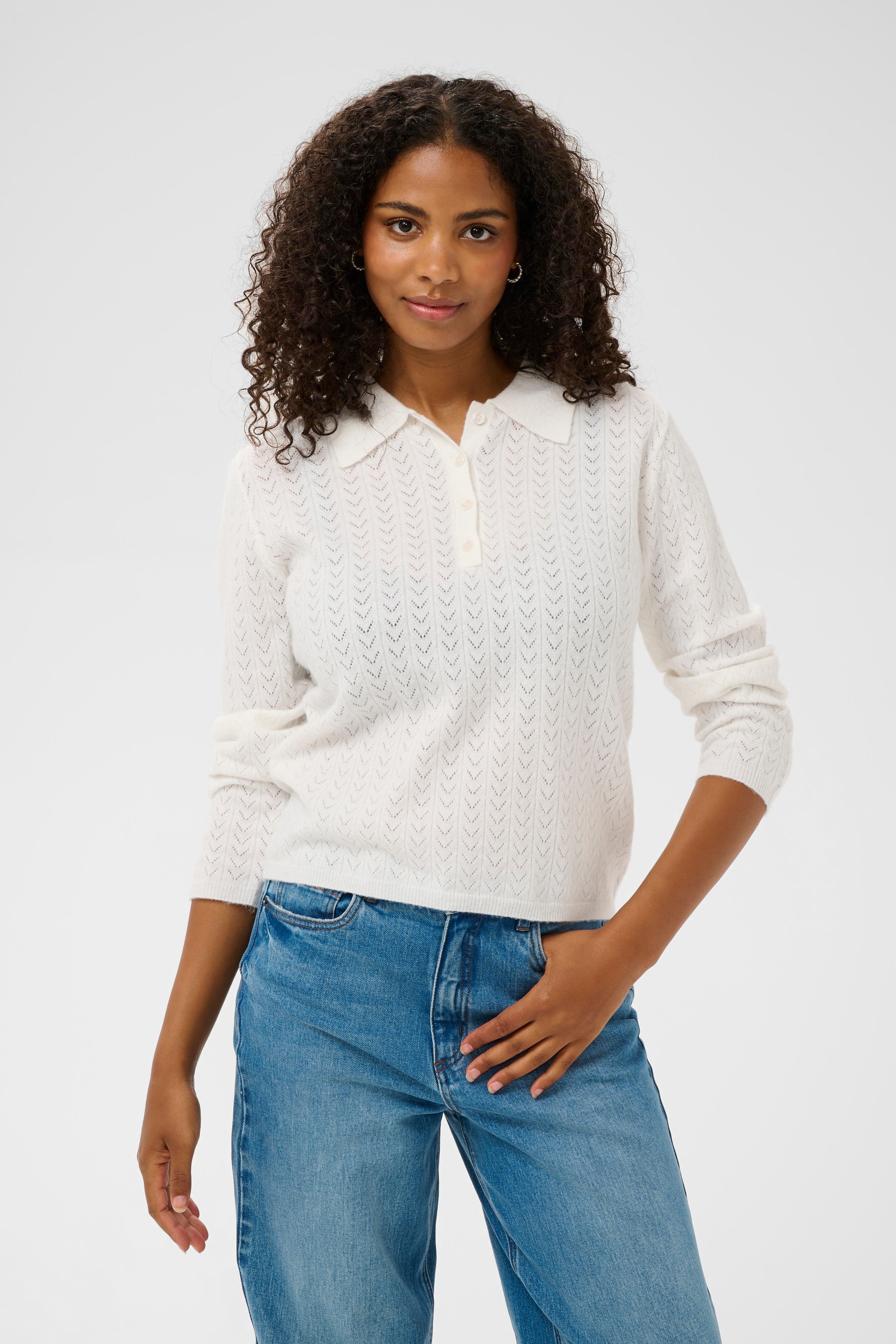 KAmera Pullover LOOKBOOK FRONT 10511134-110602