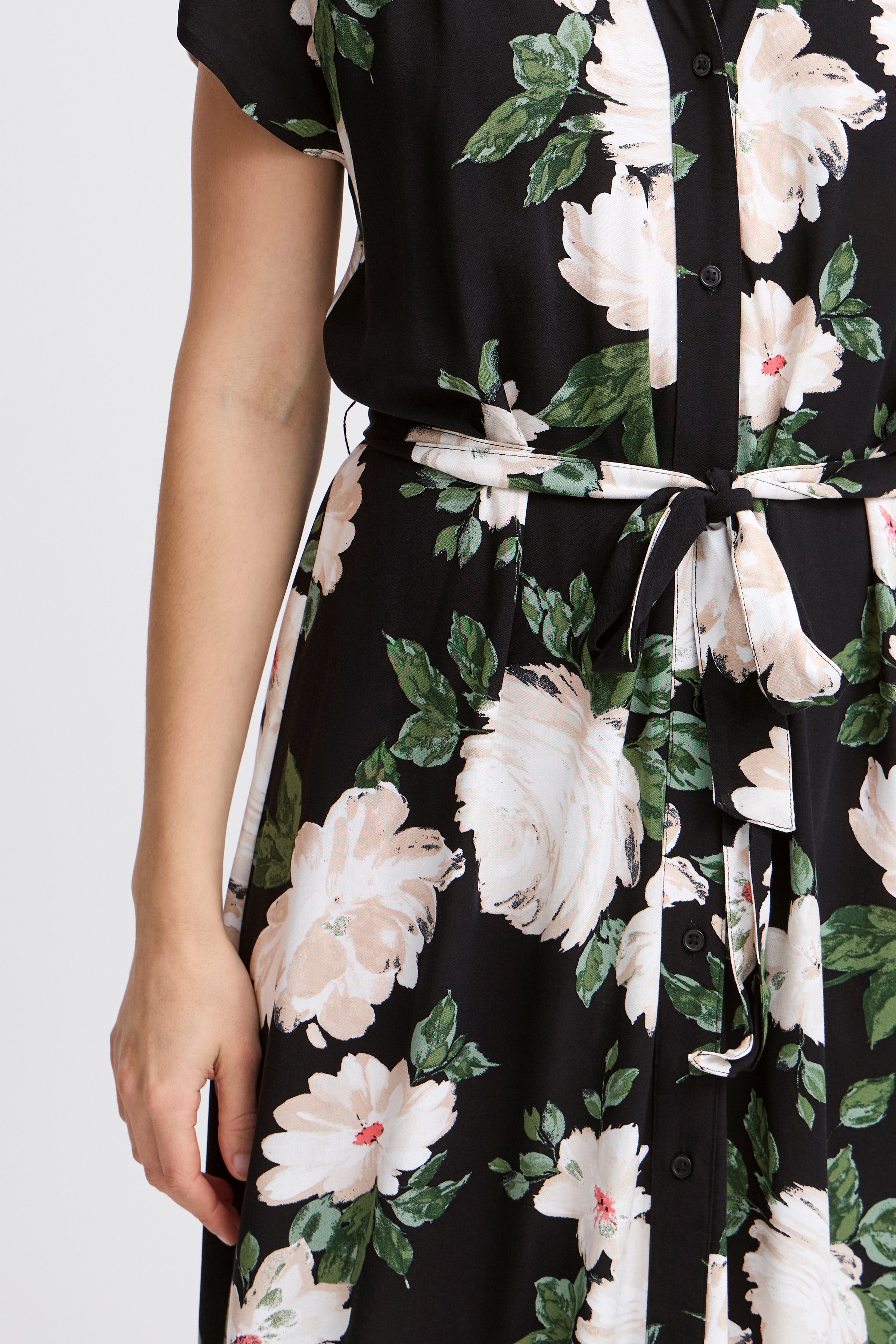 BYMMJOELLA Klänning LOOKBOOK DETAIL 20816531-204595