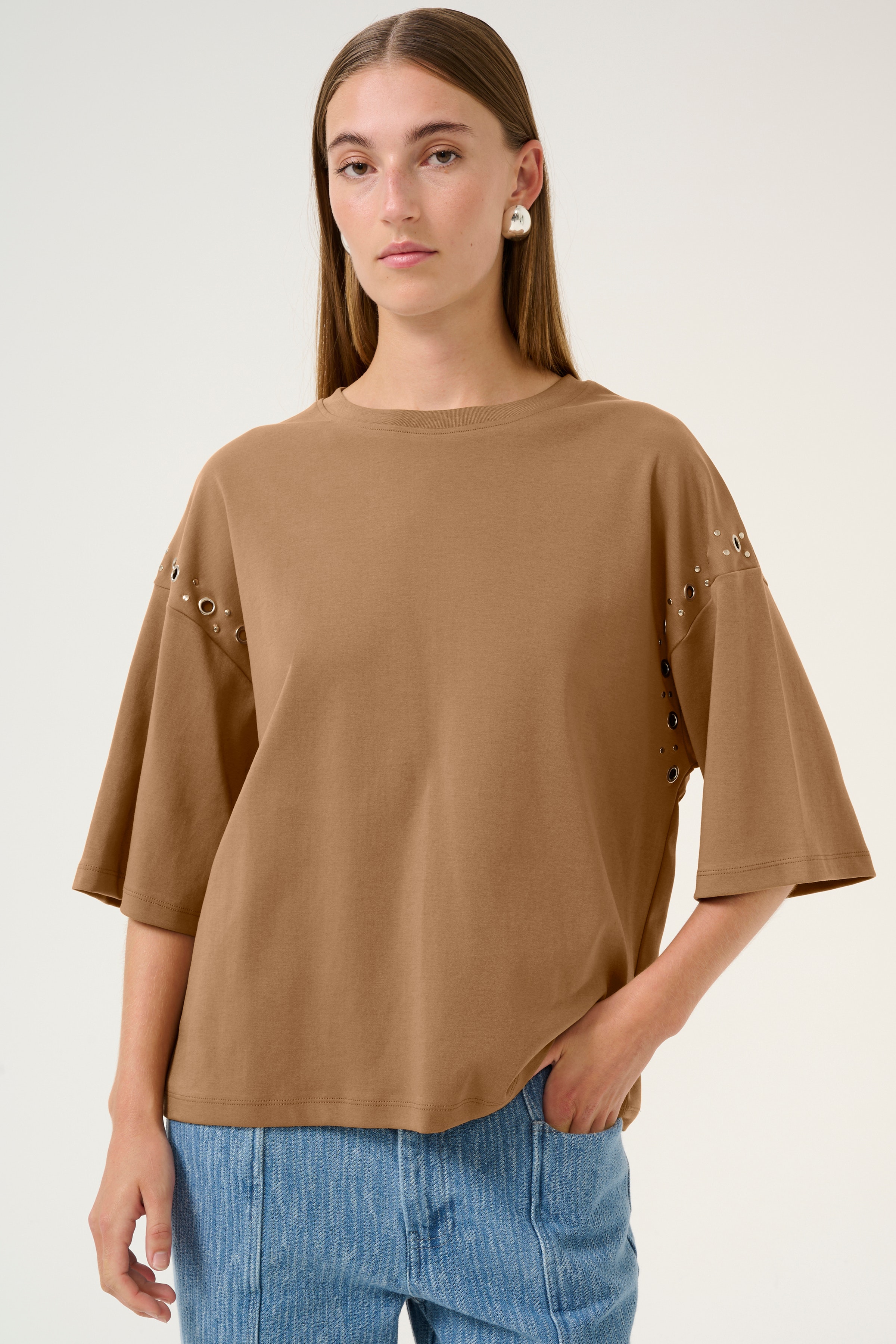 KBTika T-shirt LOOKBOOK FRONT 10105316-181029