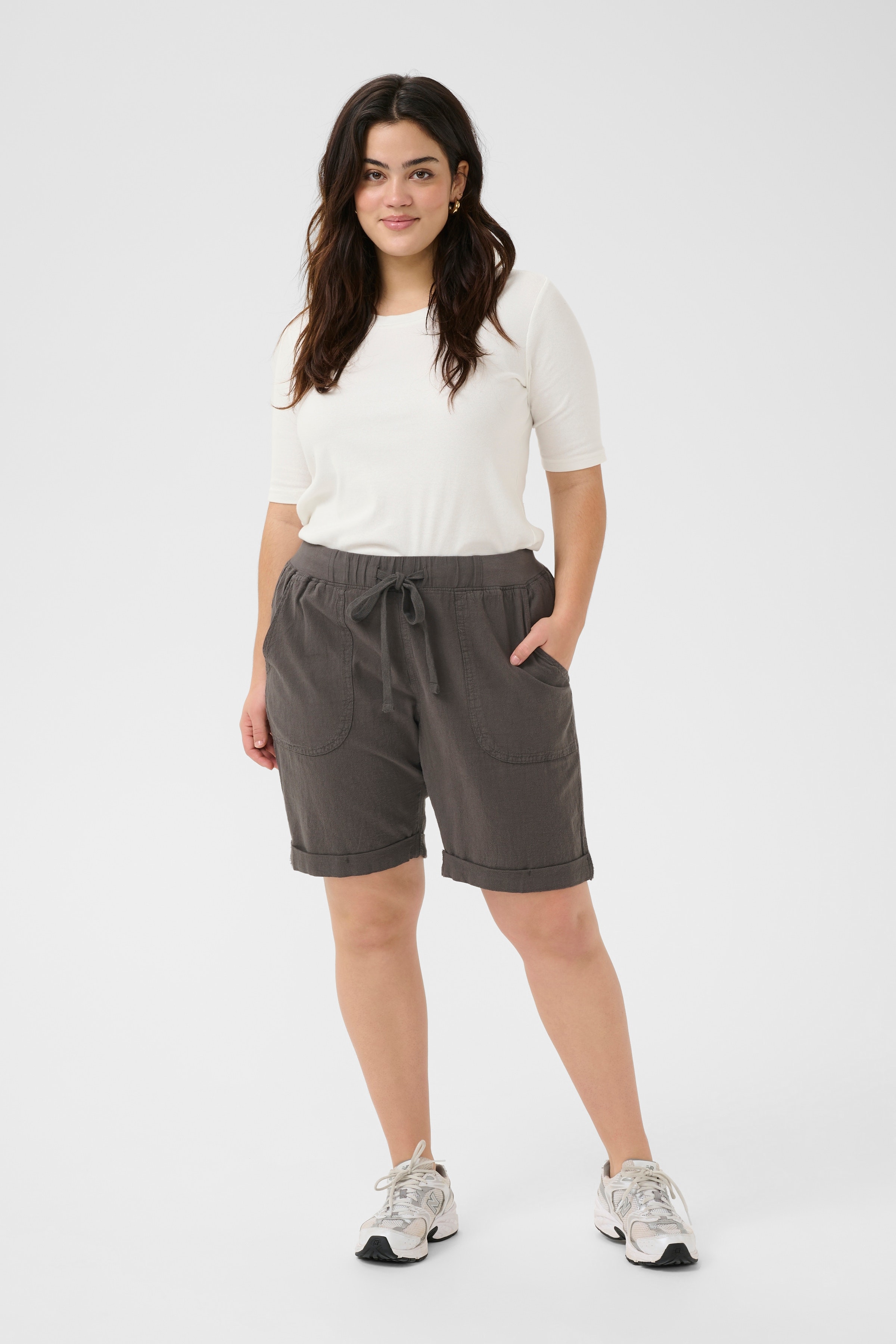 KCnana Shorts LOOKBOOK FRONT 10580270-190205