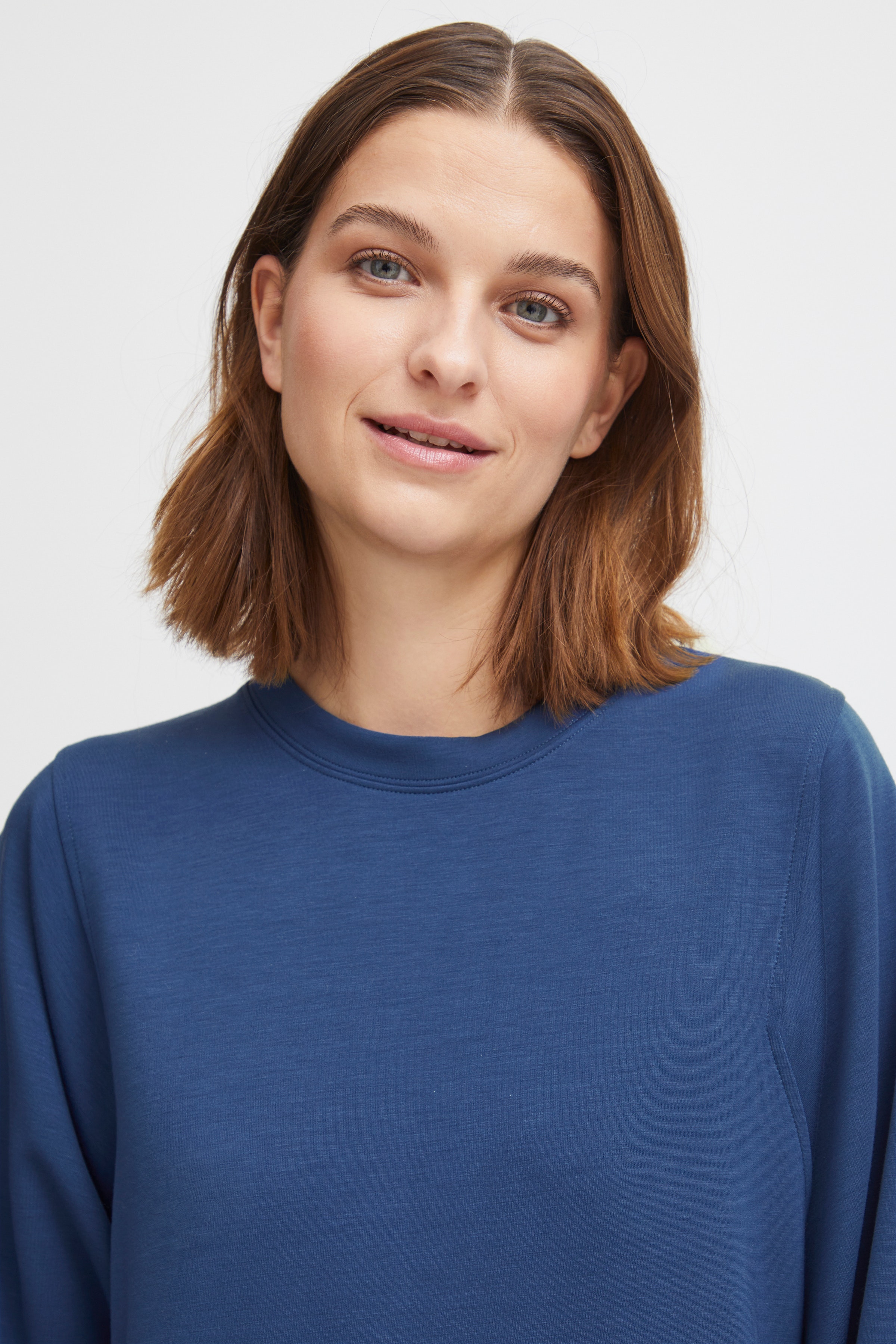 BYPUSTI Kjole LOOKBOOK DETAIL 20814421-194030