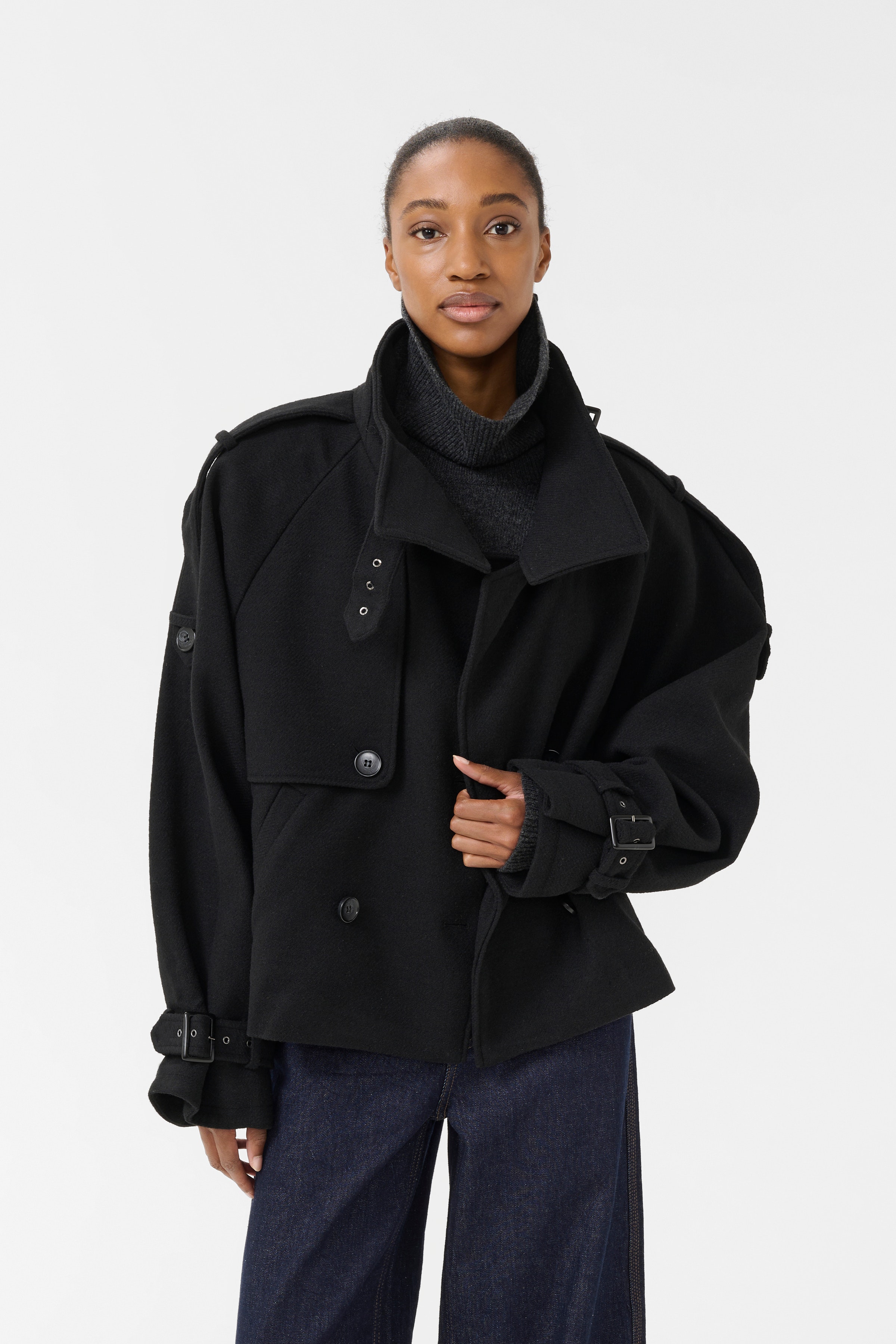GZavic Outerwear LOOKBOOK FRONT 10910324-100017