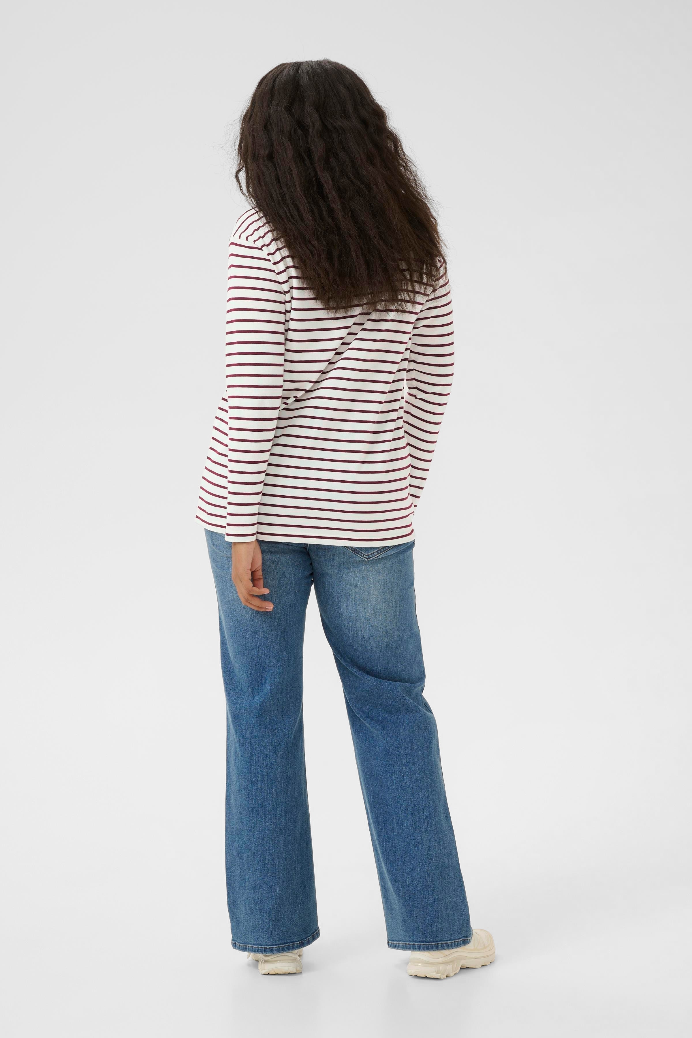 KCwinni T-shirt LOOKBOOK BACK 10581775-108464