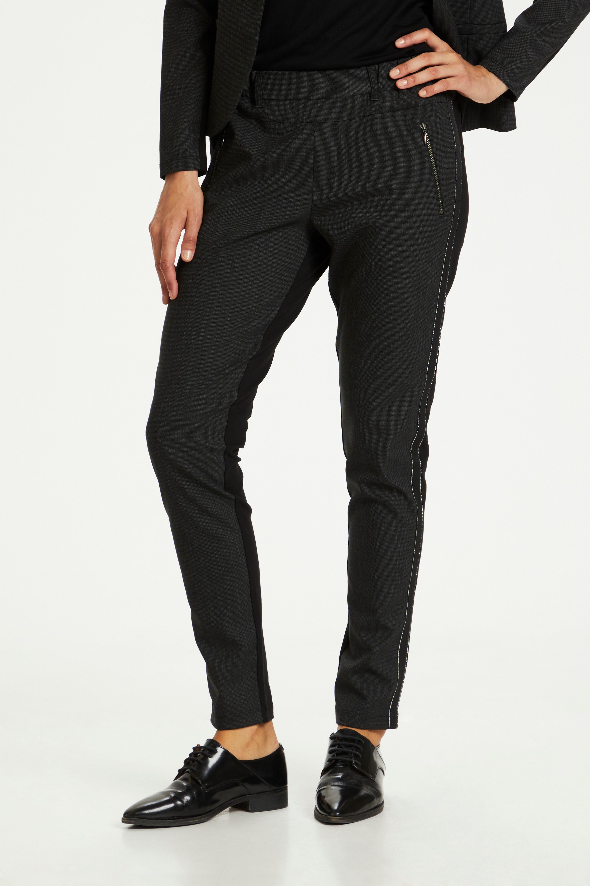 Pants Suiting LOOKBOOK FRONT 10504961-100125