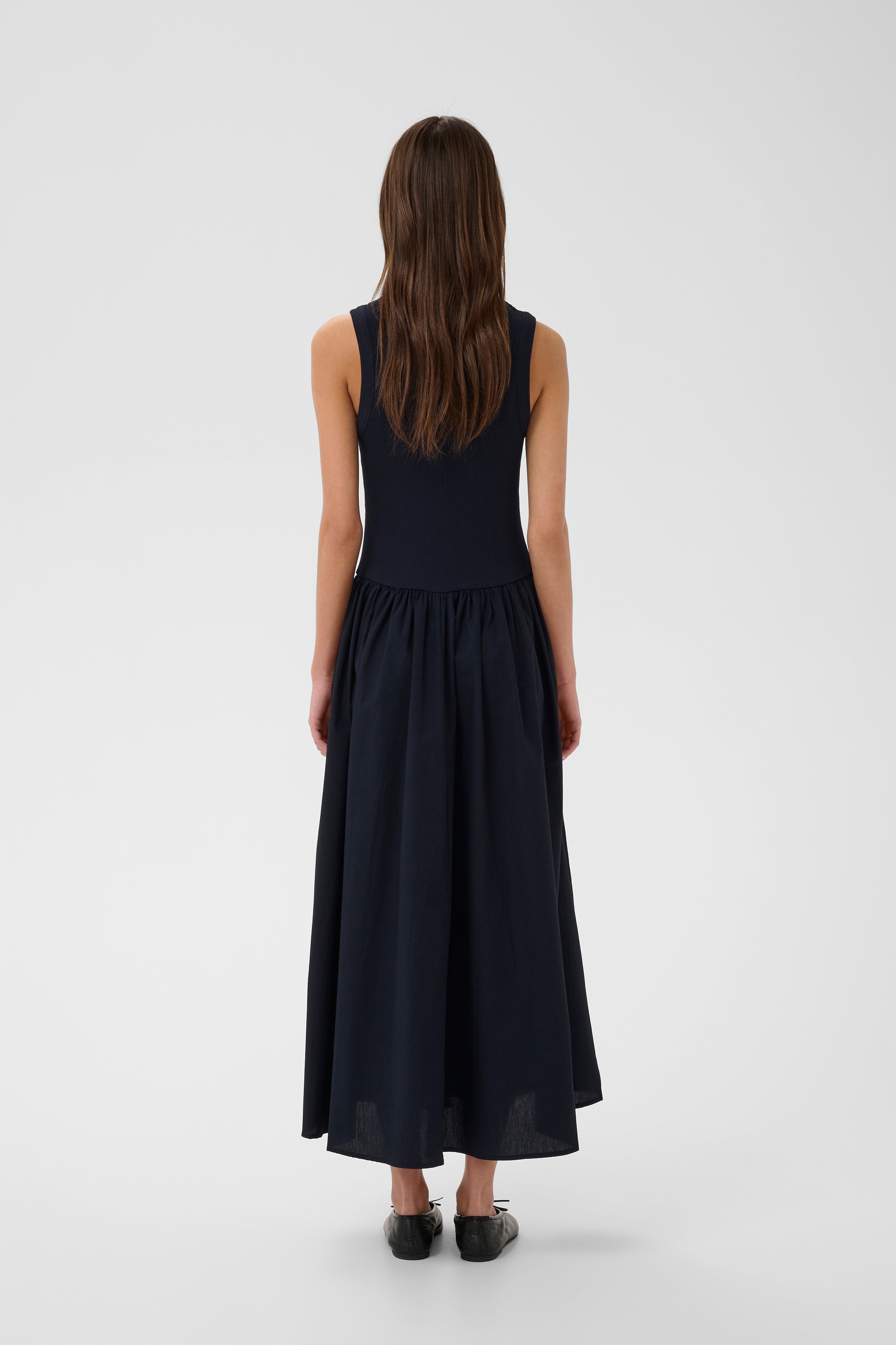 DagnamaIW Kjole LOOKBOOK BACK 30107301-300005