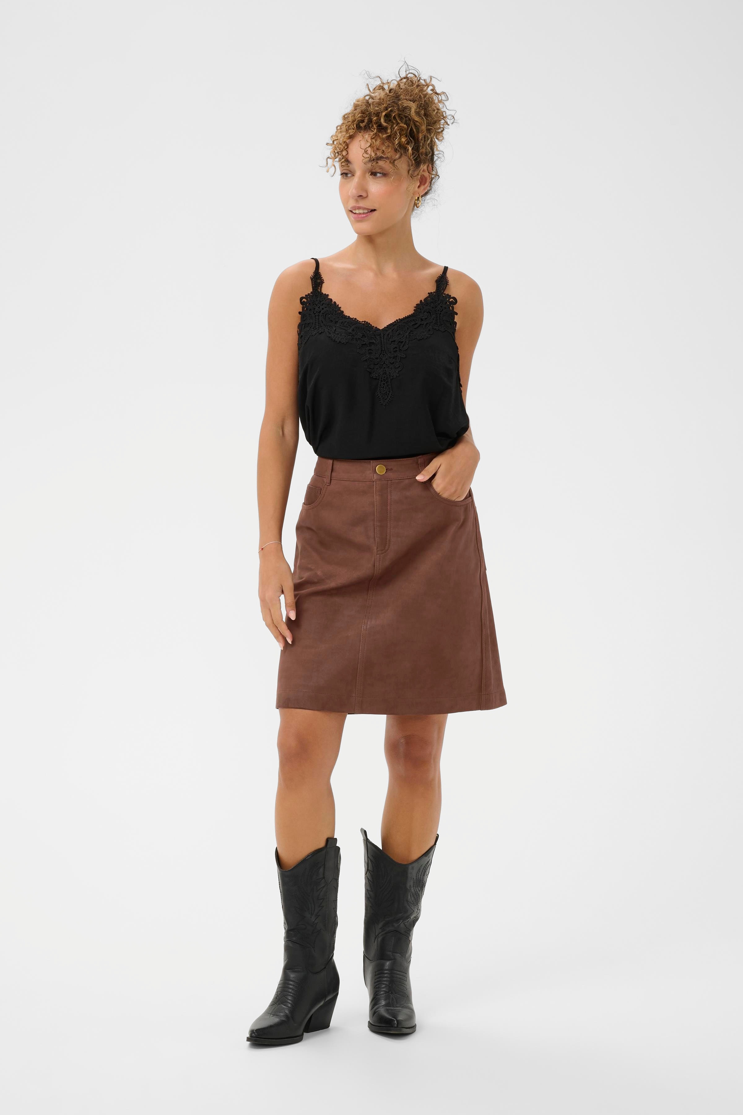 CRLond Skirt LOOKBOOK FRONT 10614218-191227