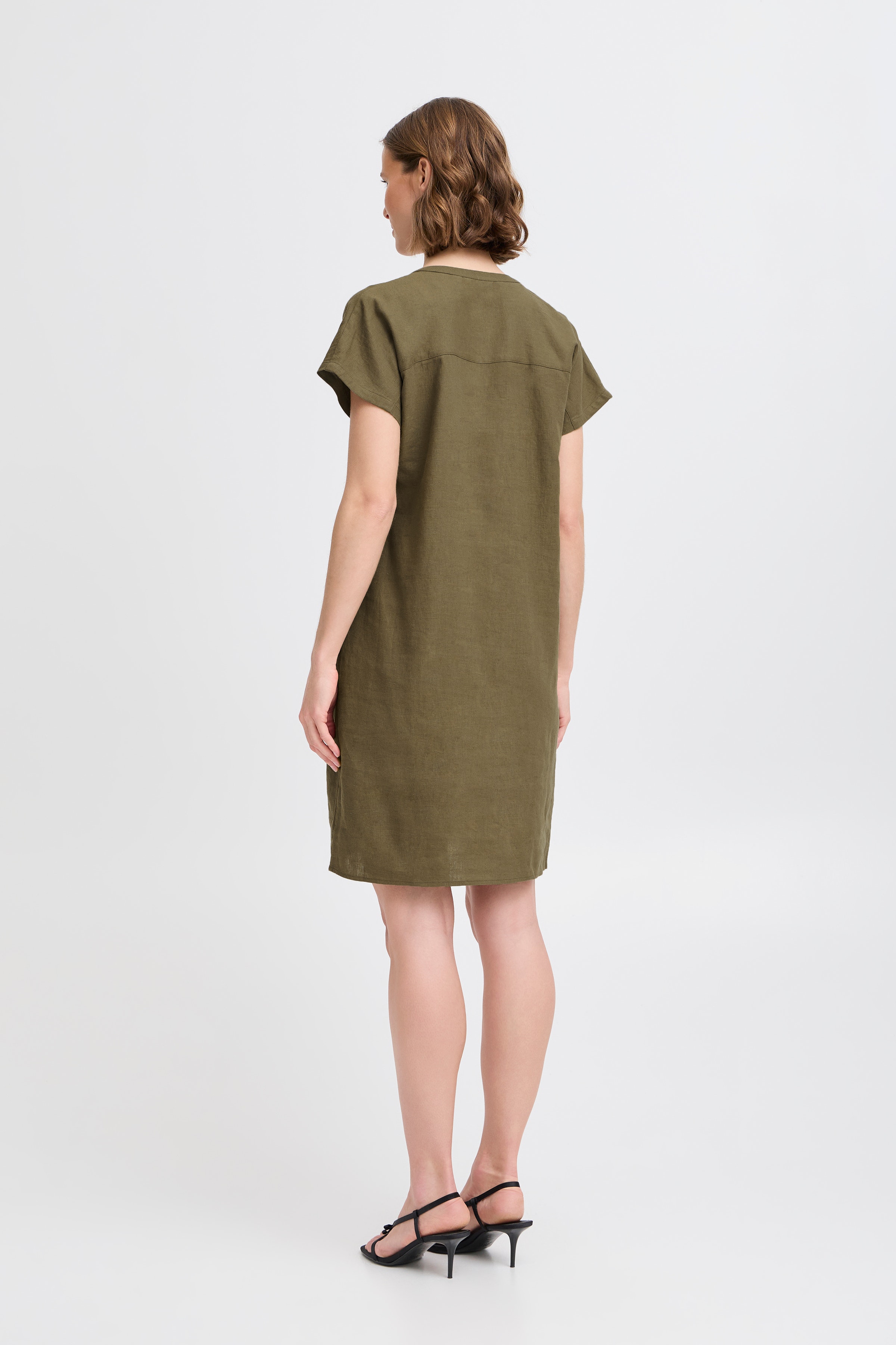 BYFALAKKA Kleid LOOKBOOK BACK 20811336-190510