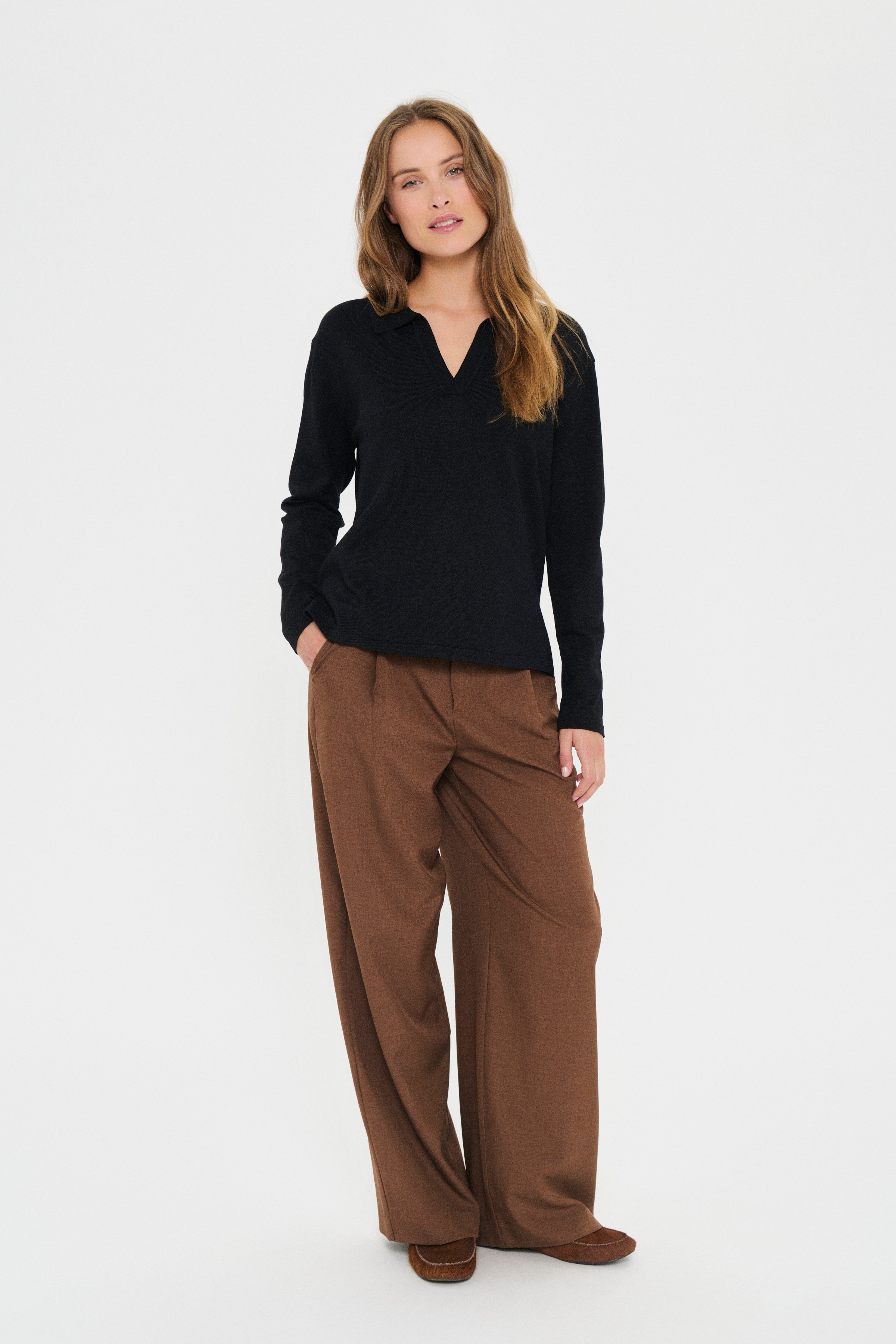 MilaSZ Pullover LOOKBOOK FRONT 30512293-193911