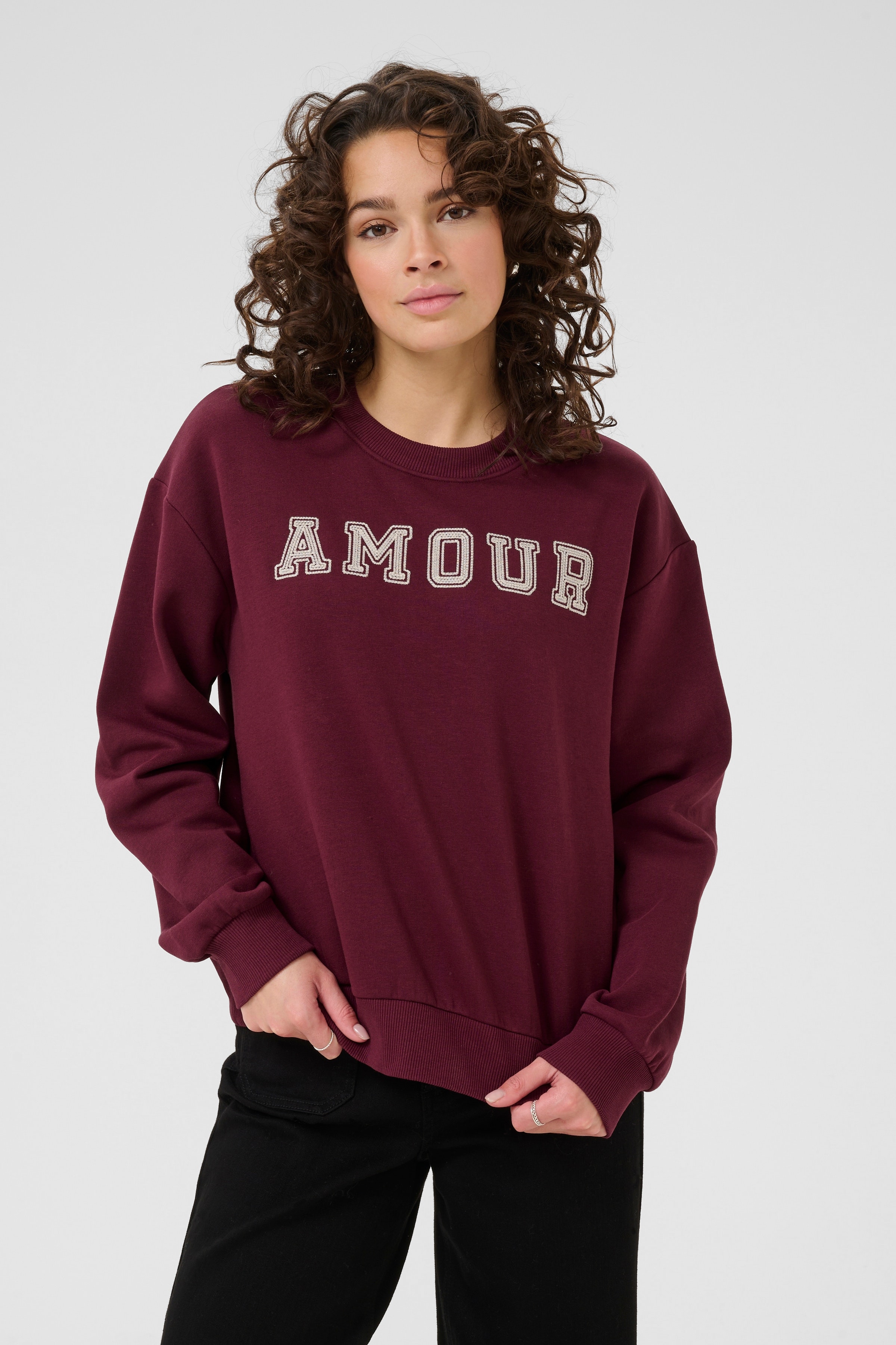 KAelenora Sweatshirt LOOKBOOK FRONT 10510672-108314